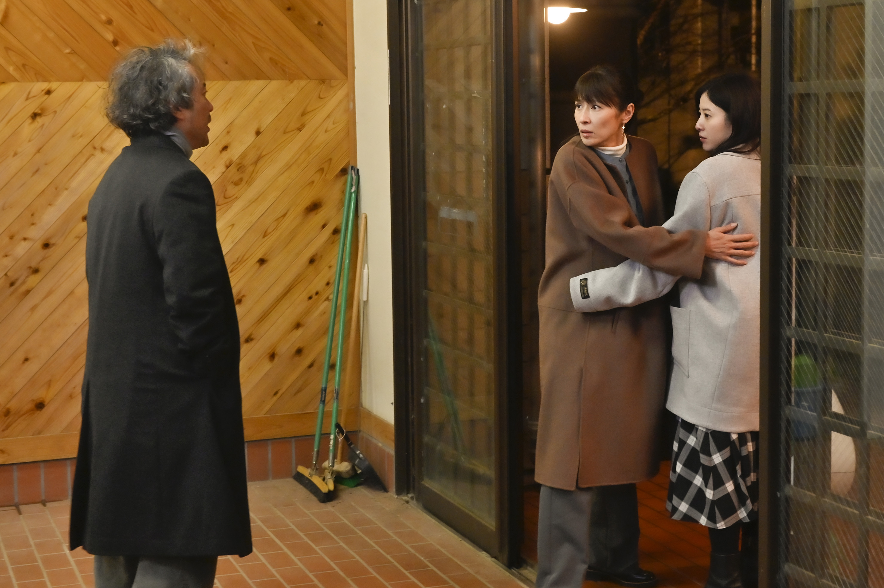 星降る夜に」第8話あらすじ 深夜（ディーン・フジオカ）が医師を