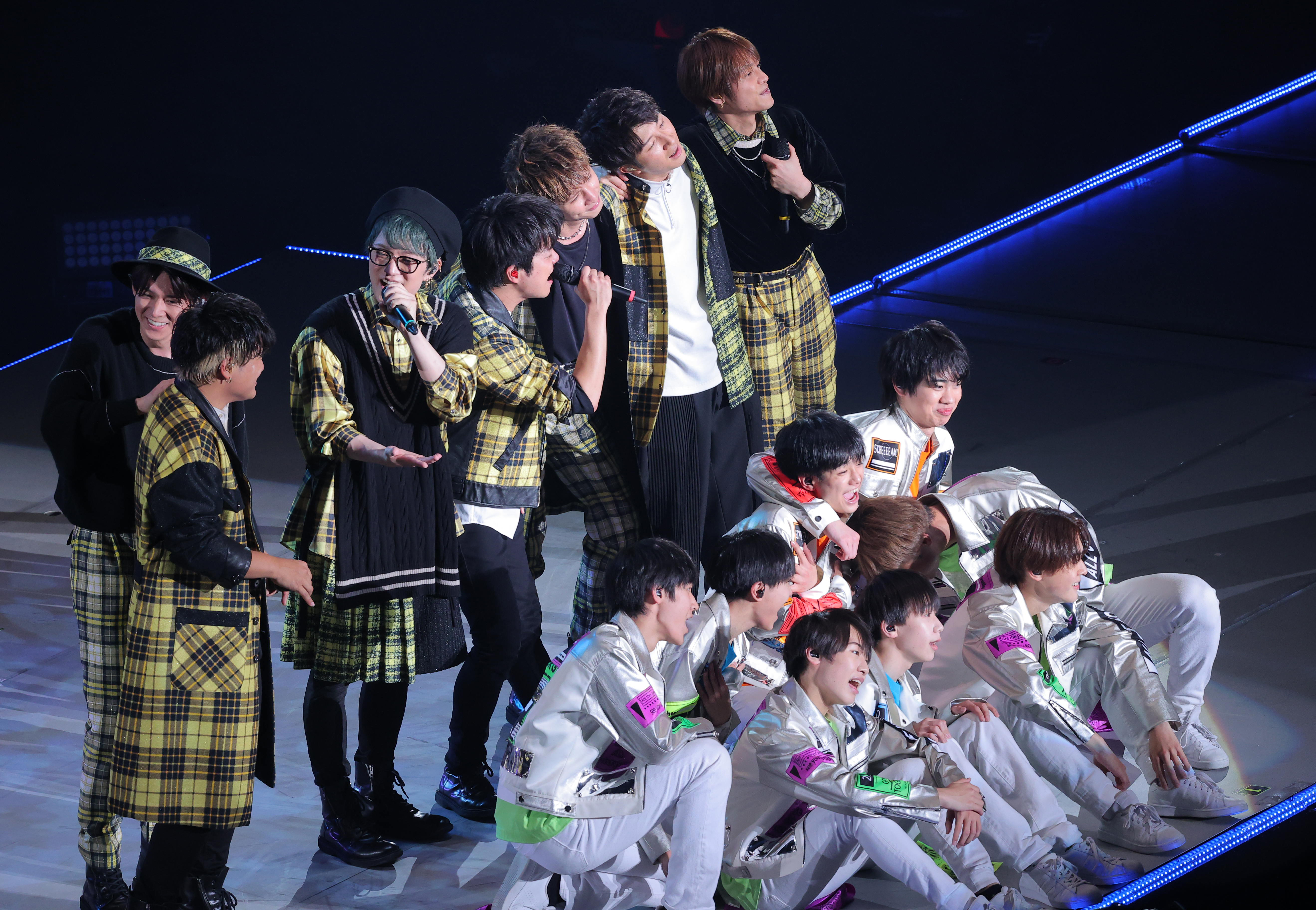 ジャニーズWEST 擦れ合っ うちわ 13点セット ジャニーズWEST うちわ13点セット