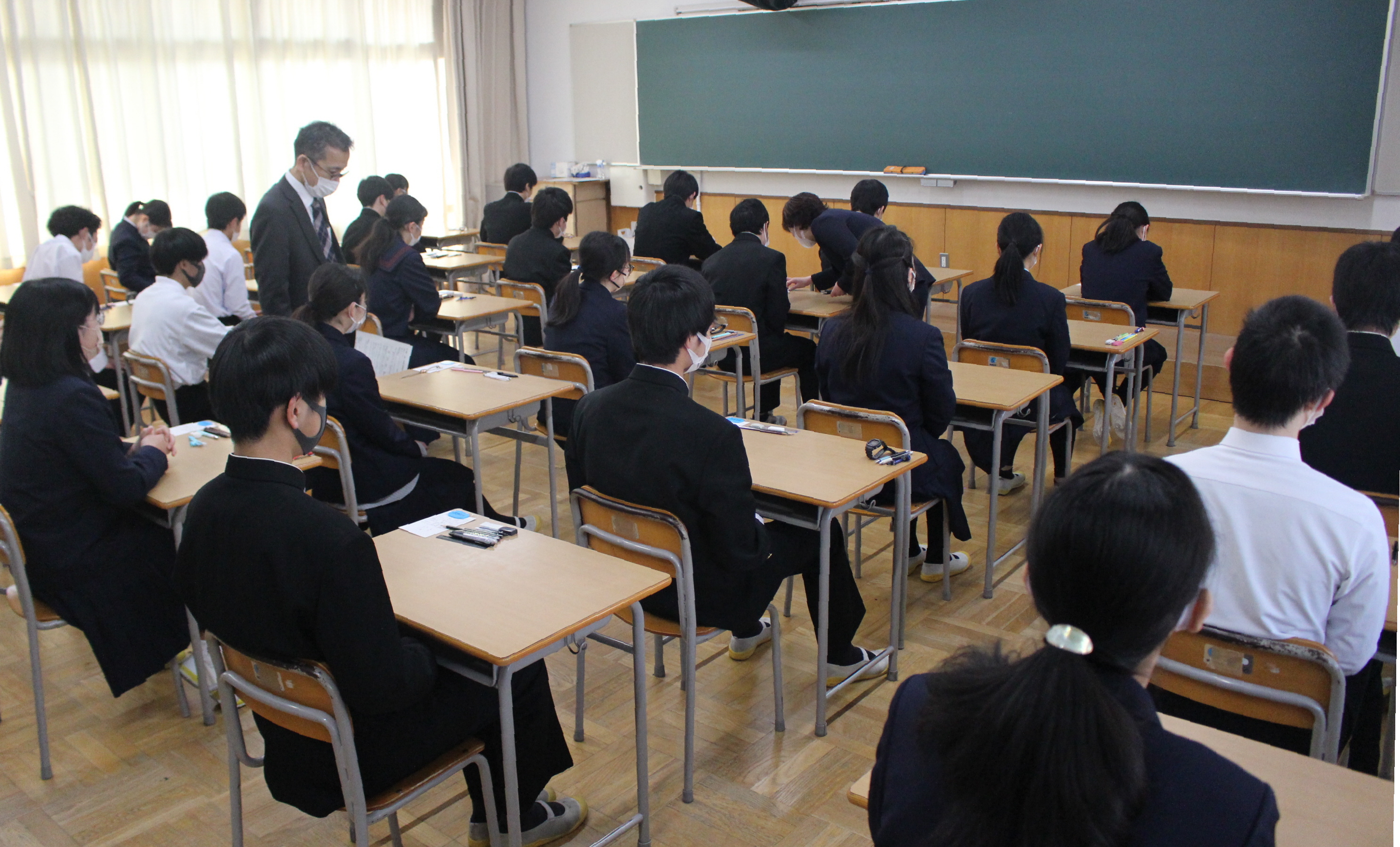 滋賀県立高校入試に６８２３人 - 産経ニュース