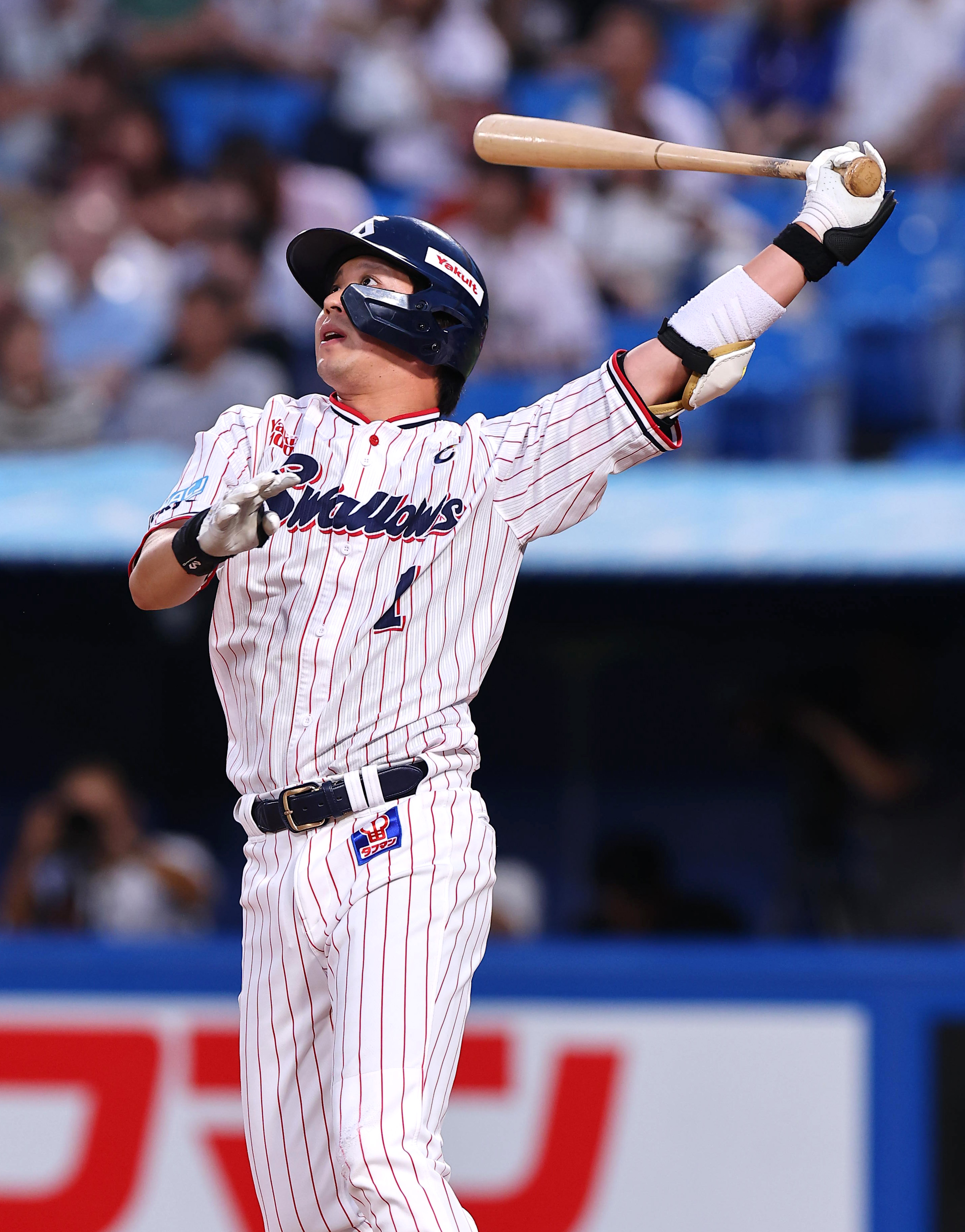 ヤクルト・山田哲人がDeNA・東から左翼席に先制7号ソロ「追い込まれ