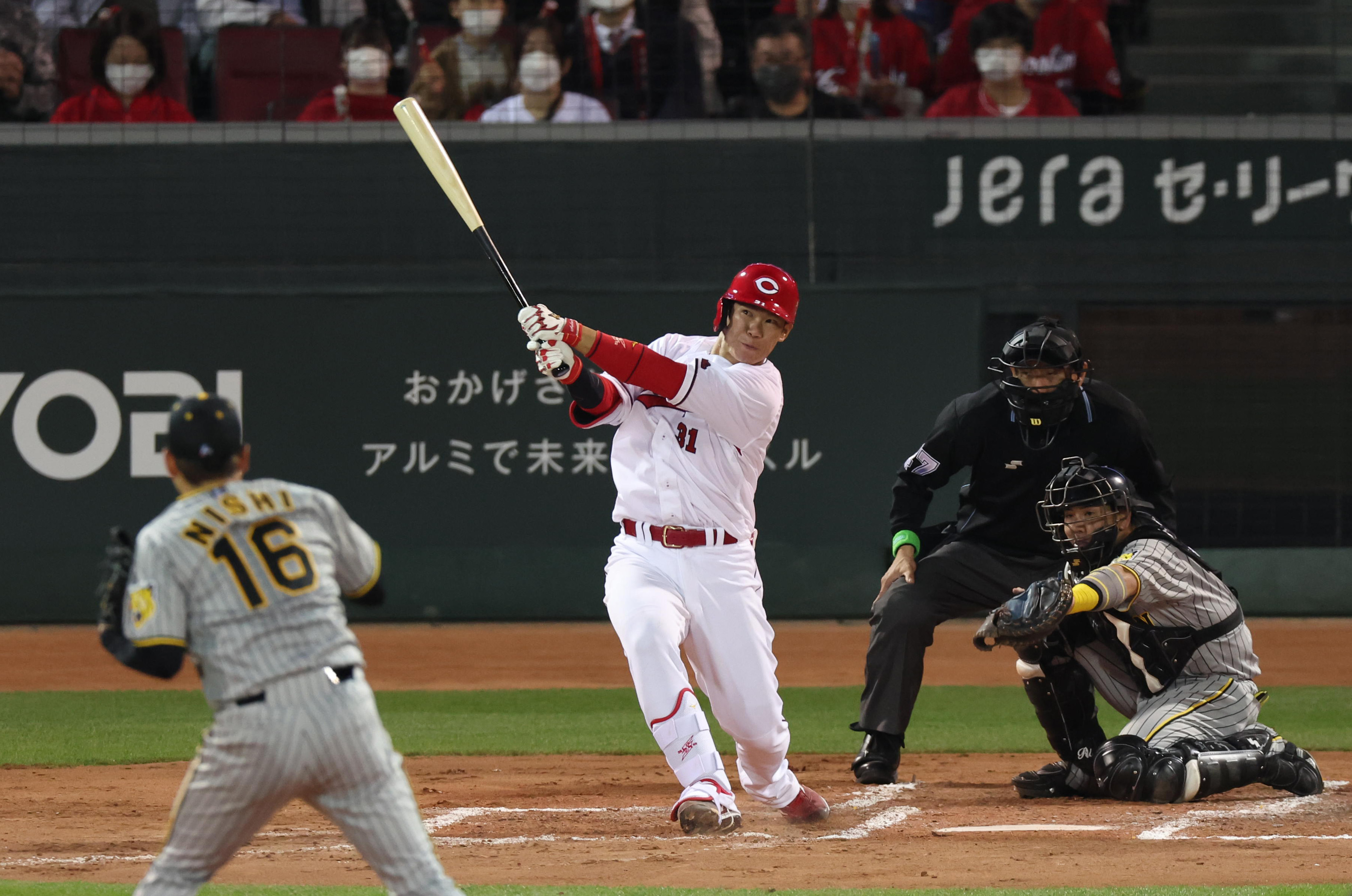 広島・坂倉将吾、２０２３年マツダ公式戦１号「ピンチの後に追い上げることができてよかった」