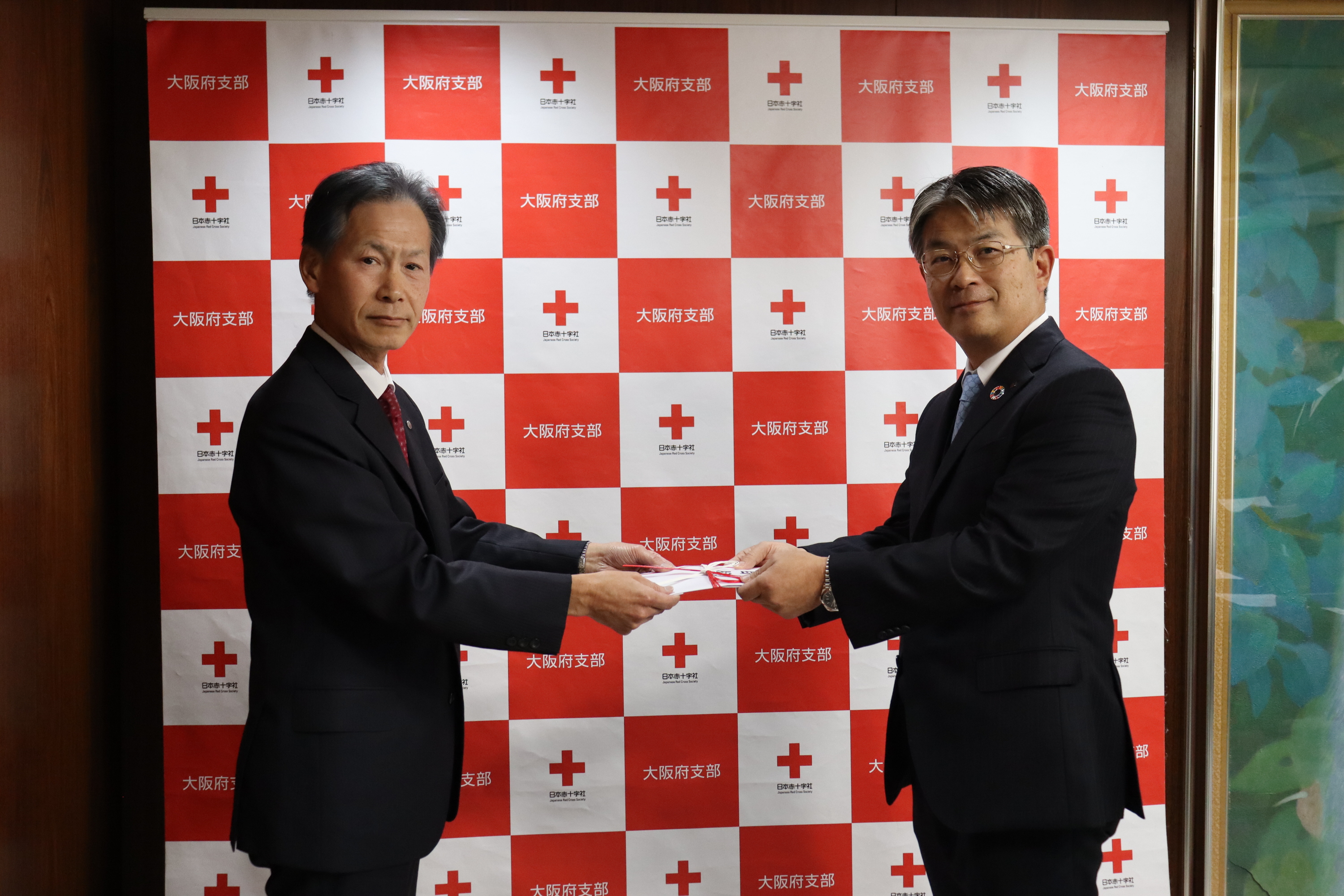 日本生命、日本赤十字社大阪府支部で寄付金贈呈式 - サンスポ