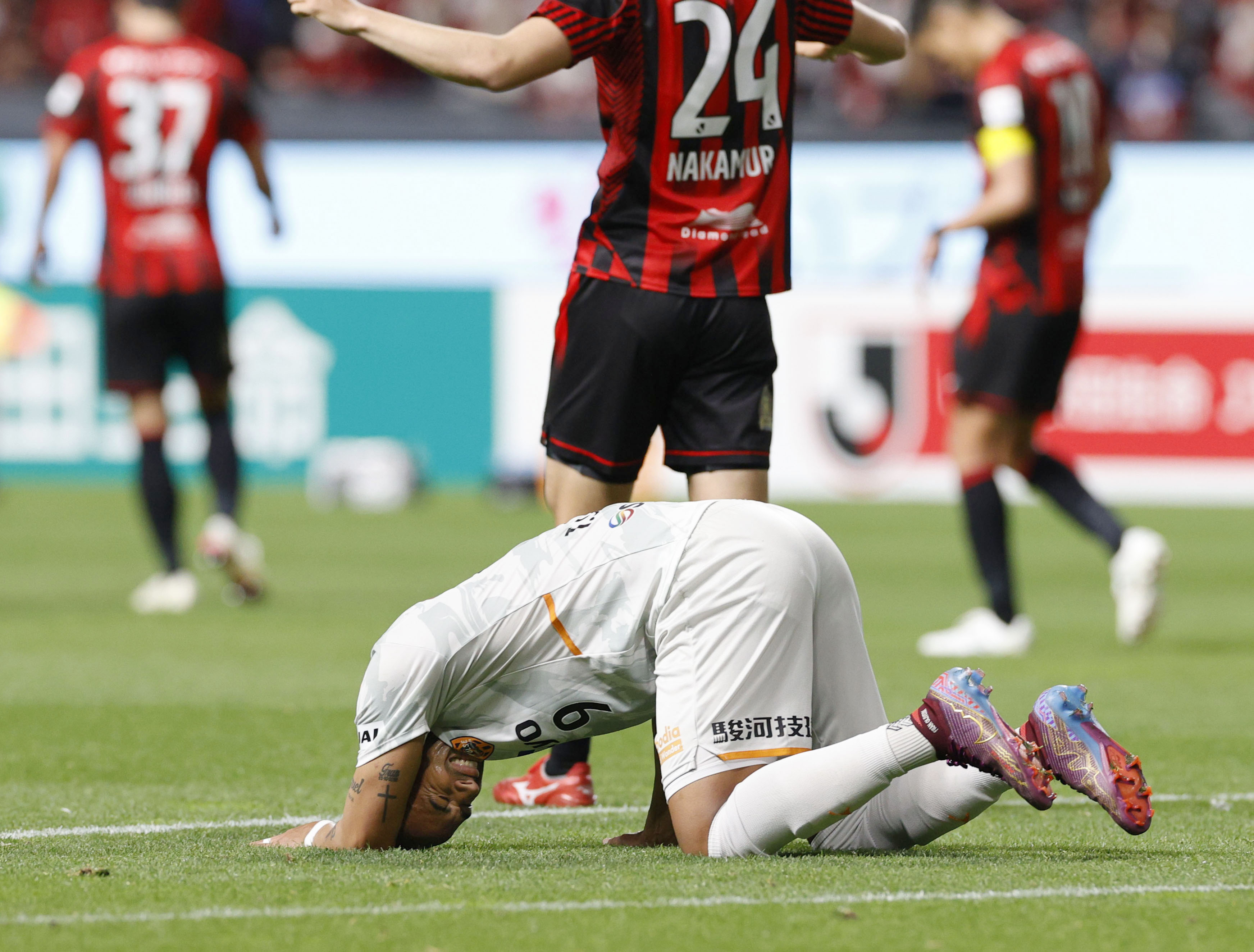 残留争いはｇ大阪が制す 清水１７位で静岡ダブル降格 京都は１６位でプレーオフへ サンスポ