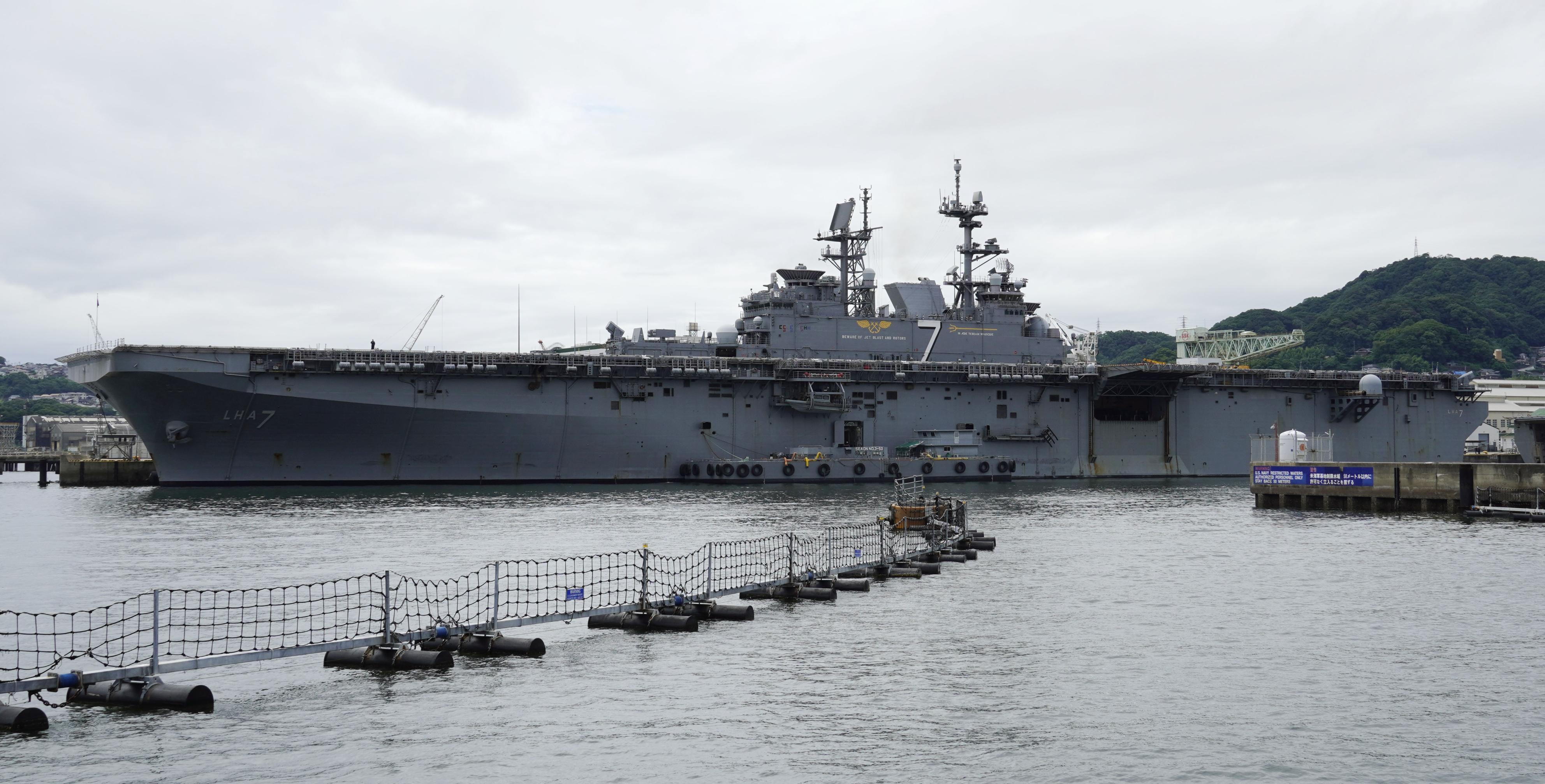 米海軍、強襲揚陸艦「トリポリ」配備 長崎・佐世保基地に - 産経