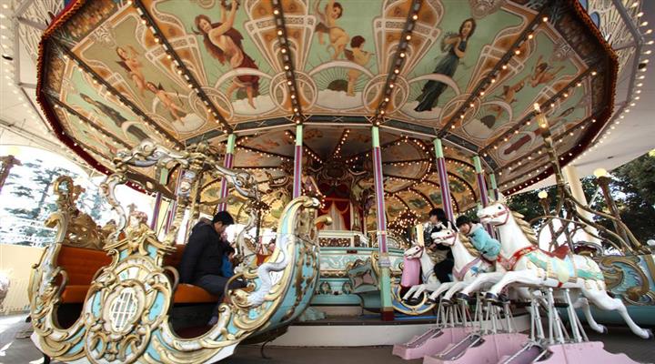 閉園迫るとしまえんの回転木馬に存続望む声殺到 「西武園