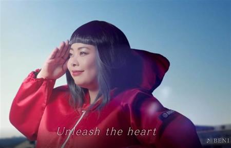 タペストリー　ボートレースCM 渡辺直美　2枚セット タペストリー ボートレースCM 渡辺直美 2枚セット タレントグッズ