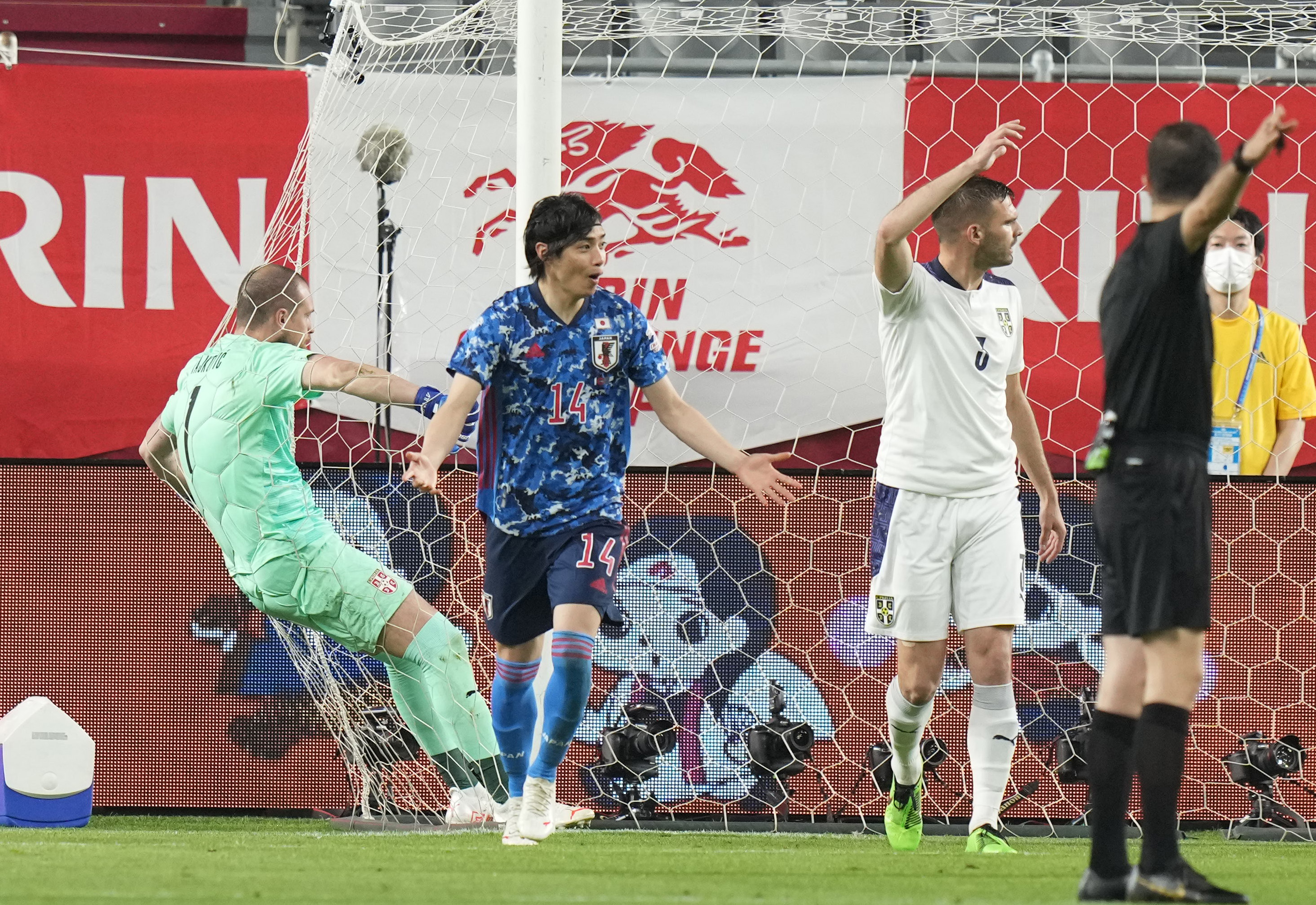 試合結果 サッカー日本代表 ピクシー 率いるセルビアに勝利 伊東純也が値千金決勝弾 サンスポ