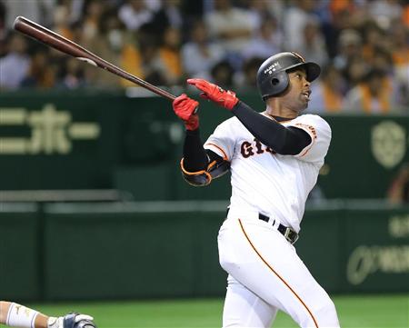 巨人 アンダーソンが逆転２ラン うまくバットが振りぬけた イザ