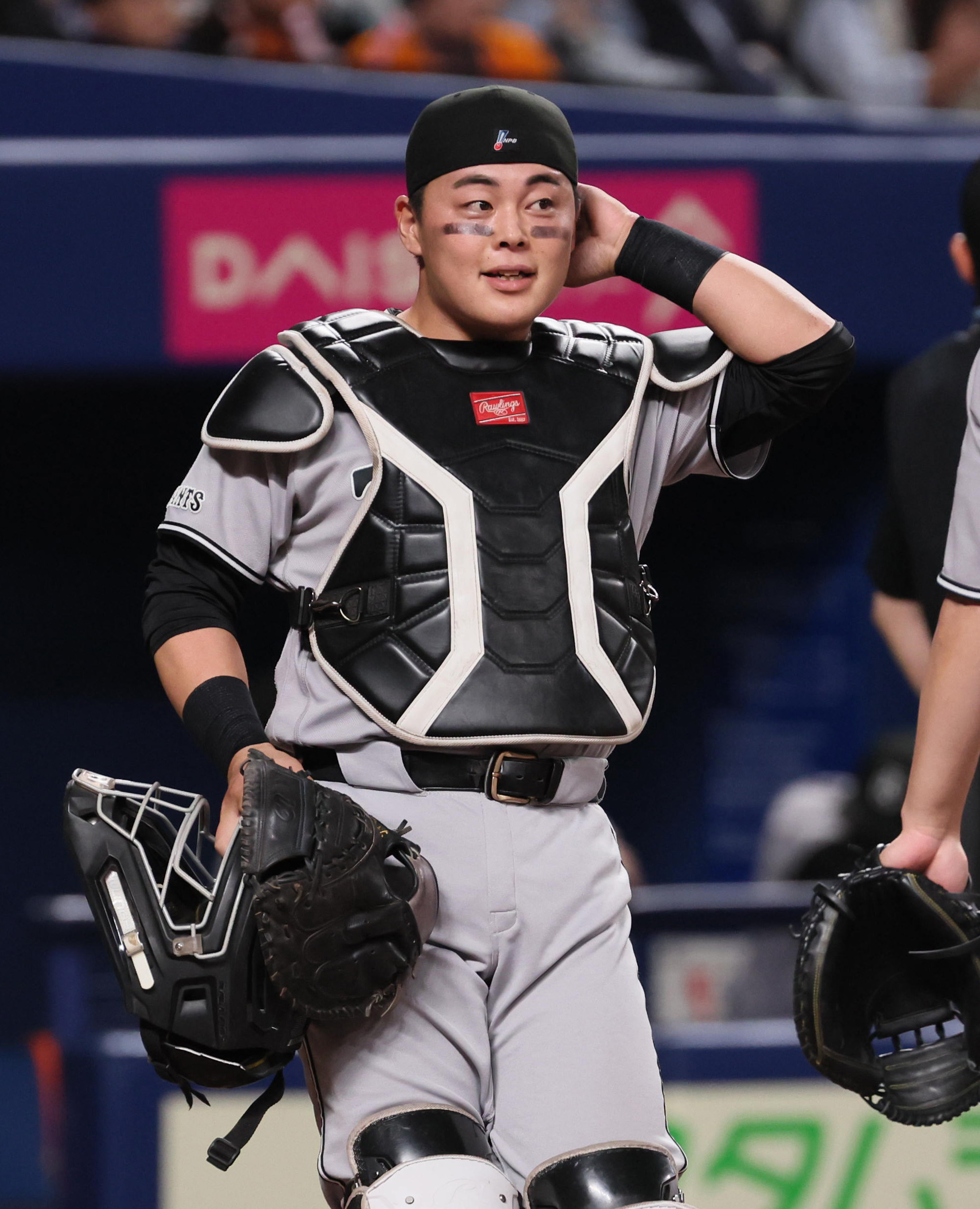 巨人・山瀬慎之助が今季初の先発マスク 第1打席に今季初安打となる左翼