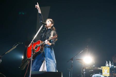 阿部真央 感謝を伝えるライブ 日本武道館で２４曲を熱唱 サンスポ