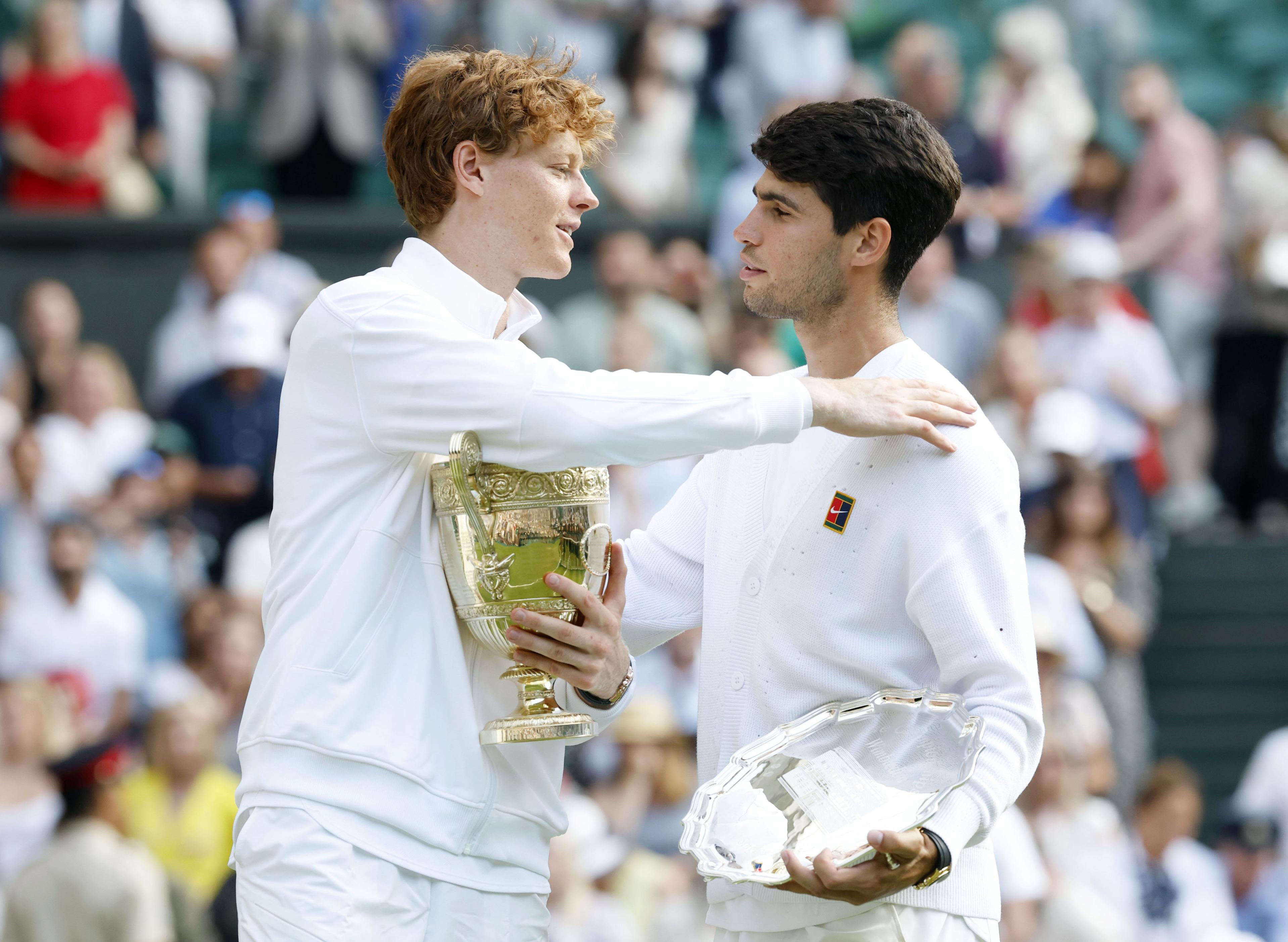 カルロスアルカラス ウィンブルドンウィナー 直筆サインフォト 2025年