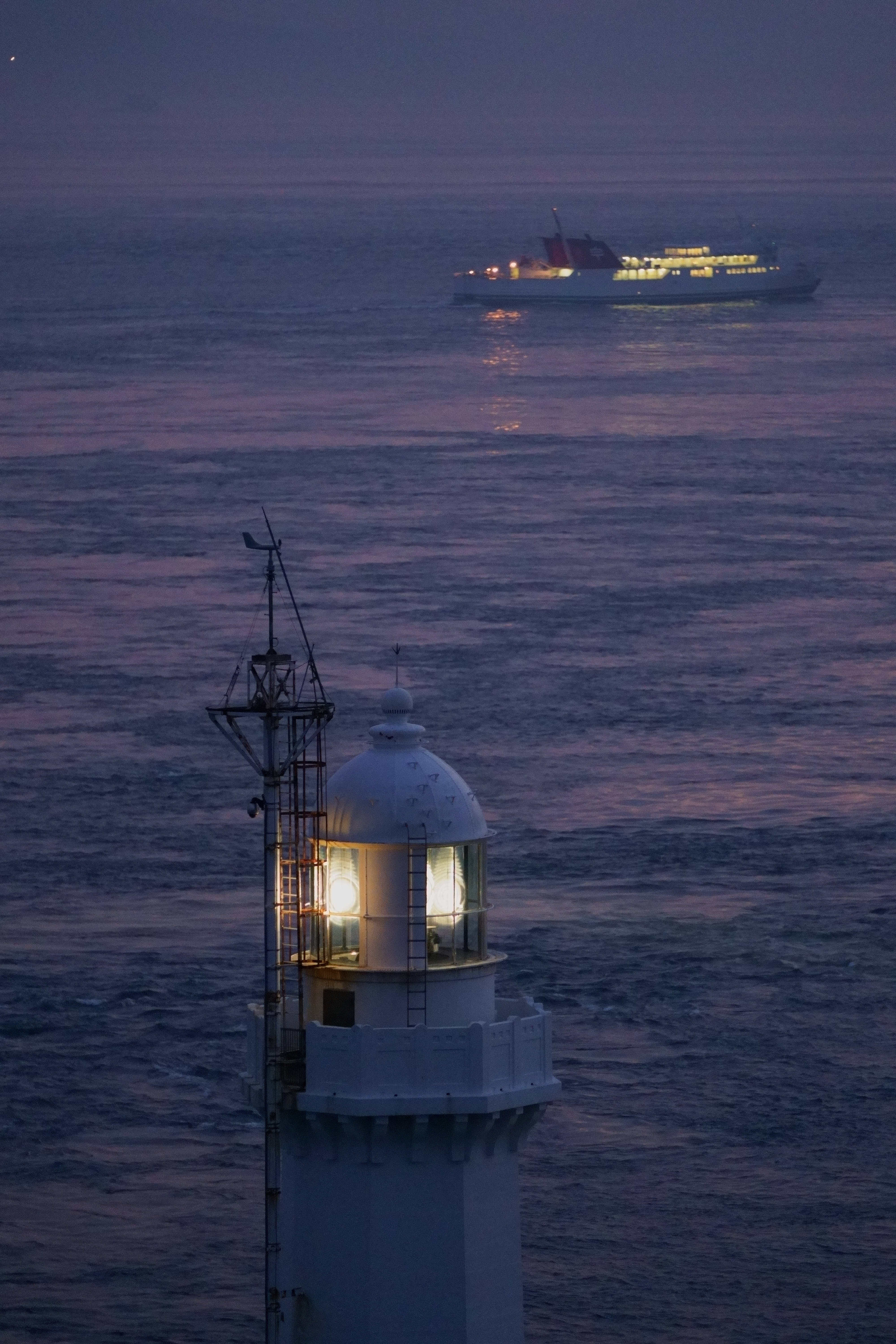 光を撮る 海渡る人々 守り続け 佐田岬灯台 愛媛県伊方市 動画あり 産経ニュース