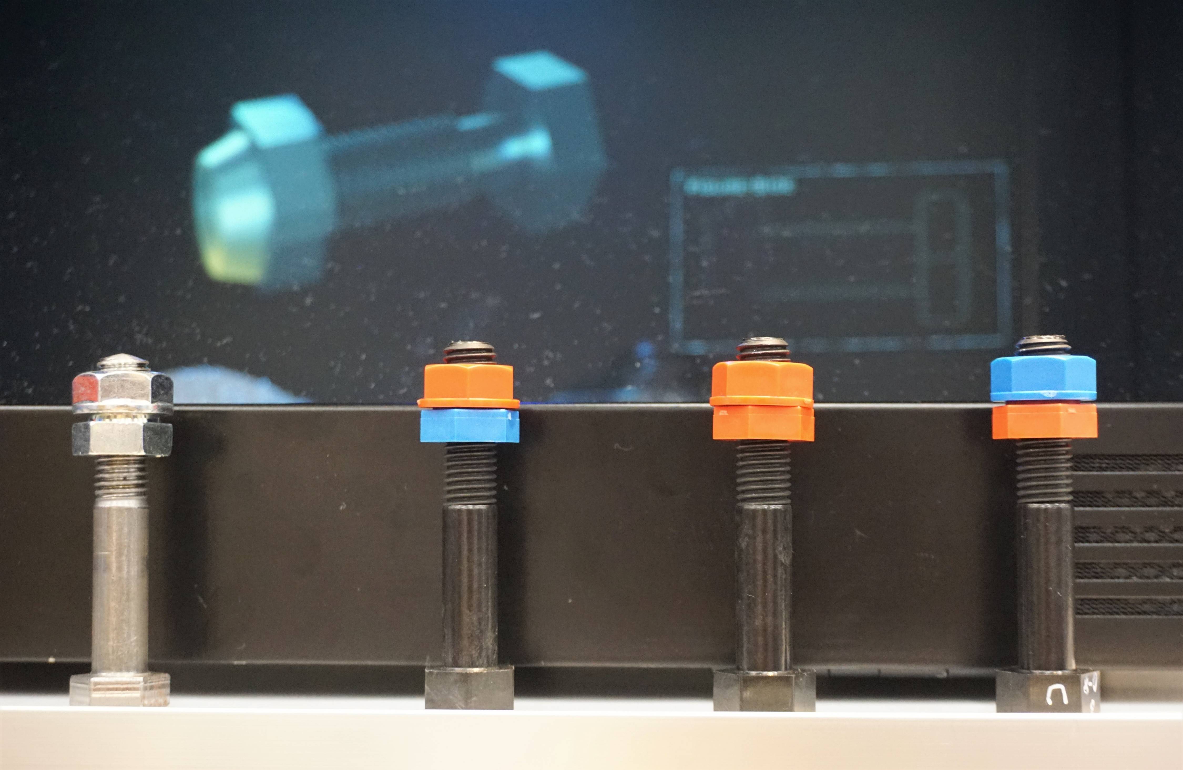跳躍する月面ロボ「まいど2号」公開、東大阪の樹脂製ねじも 万博大阪館 