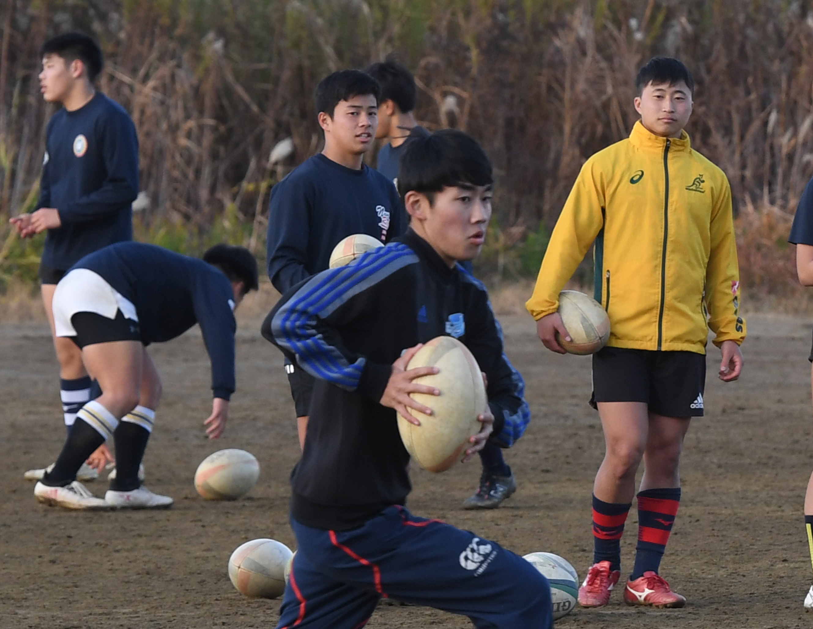 高校ラグビー　常翔学園　ラグビー部　短パン 常翔学園ラグビー 短パン - メルカリ