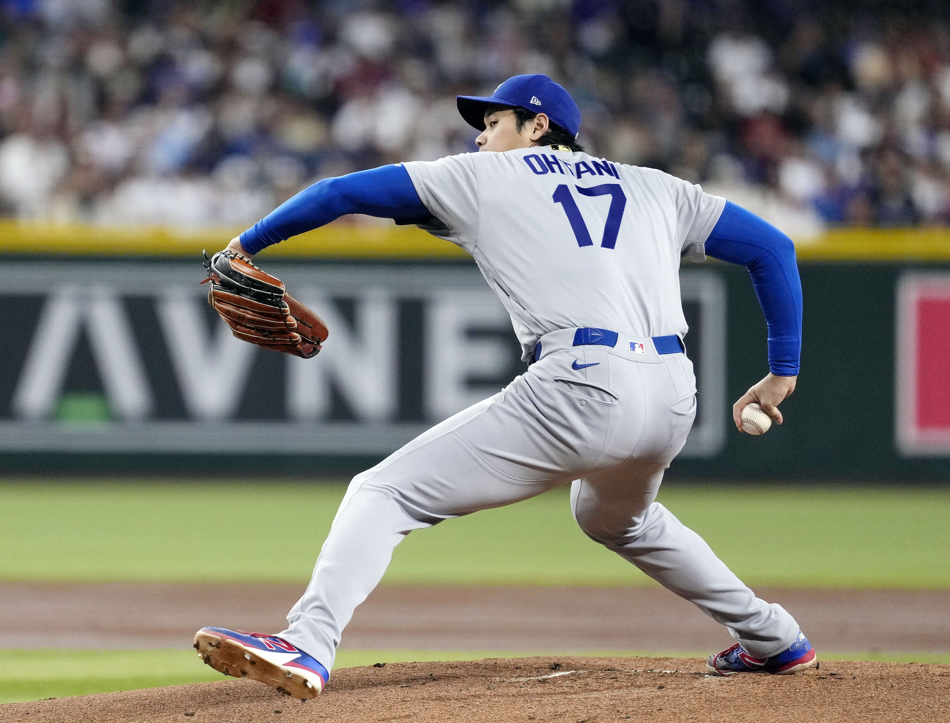 大谷翔平、「得意の6月」で投打二刀流の本領発揮 Dバックス戦で6回無