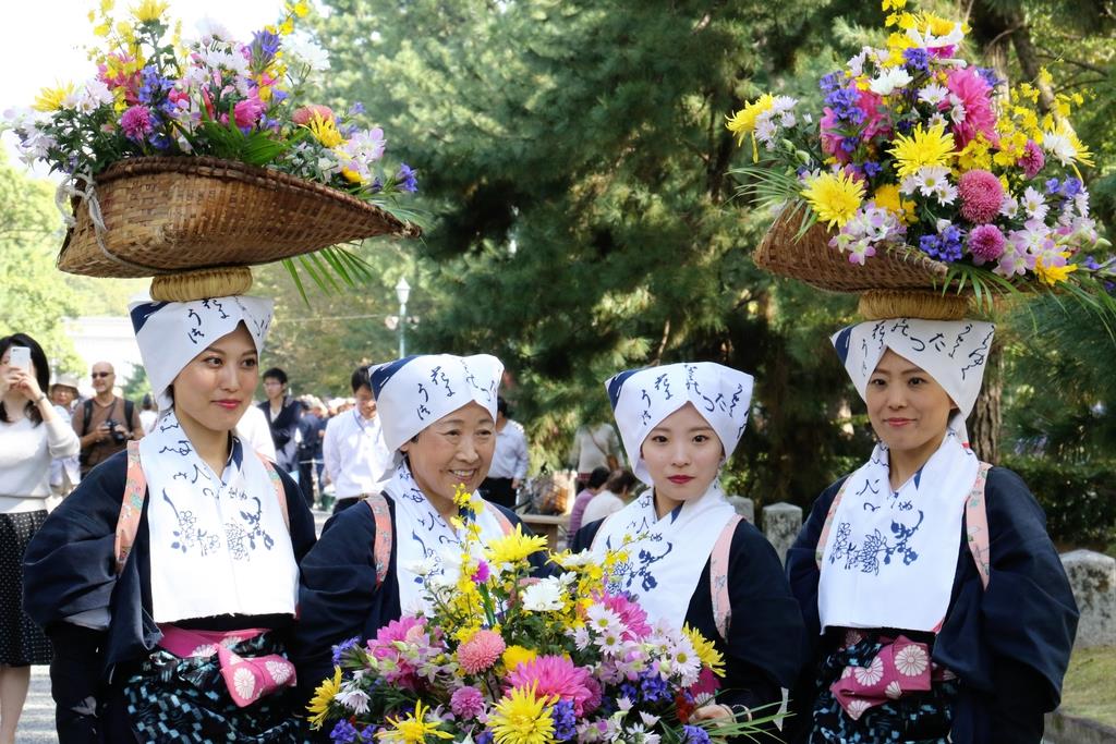 白川女に親子三代４人そろい列 平成最後の歴史絵巻「時代祭」（1/2