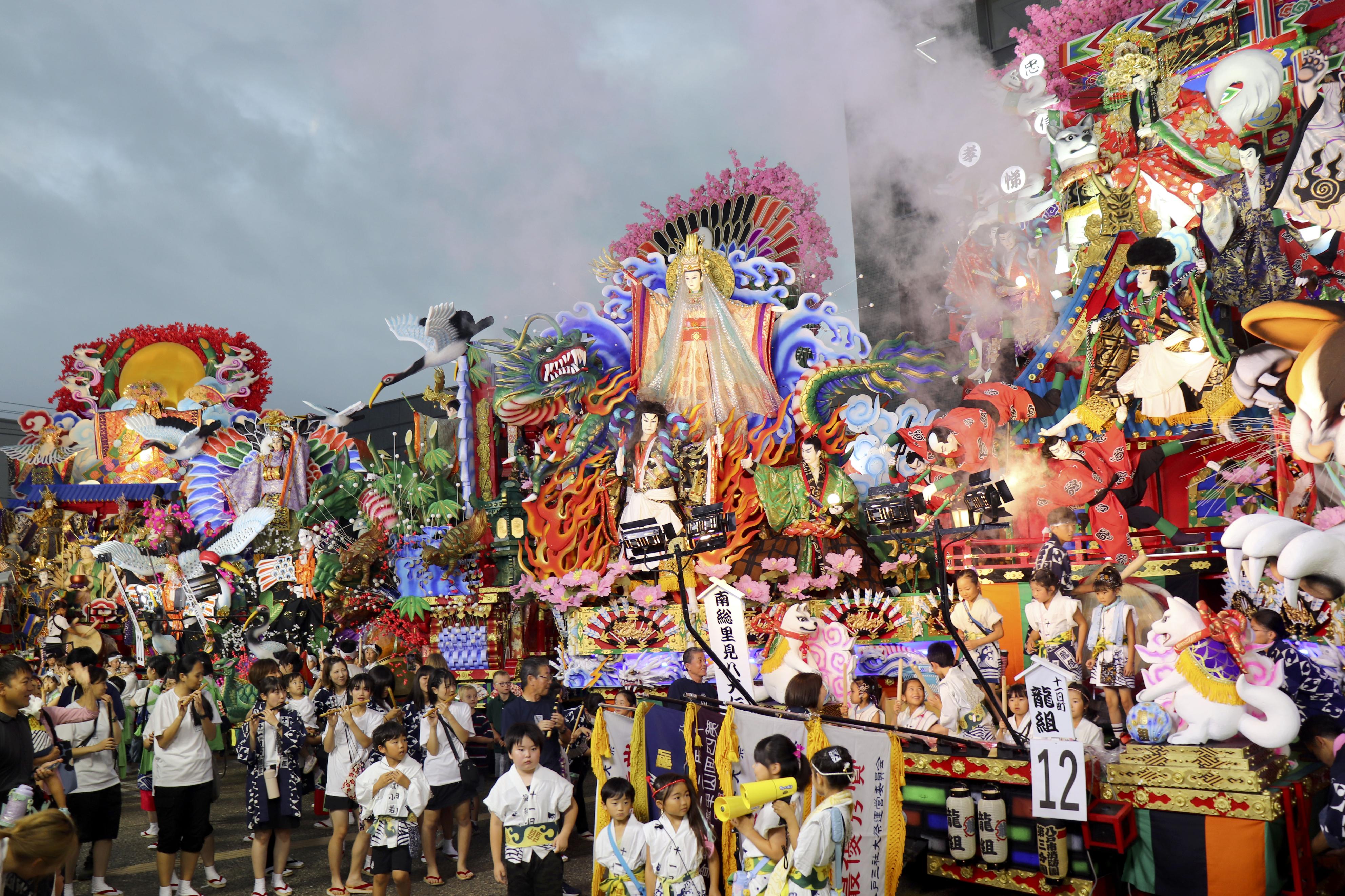 夏彩る豪華な山車ずらり 青森「八戸三社大祭」 - 産経ニュース