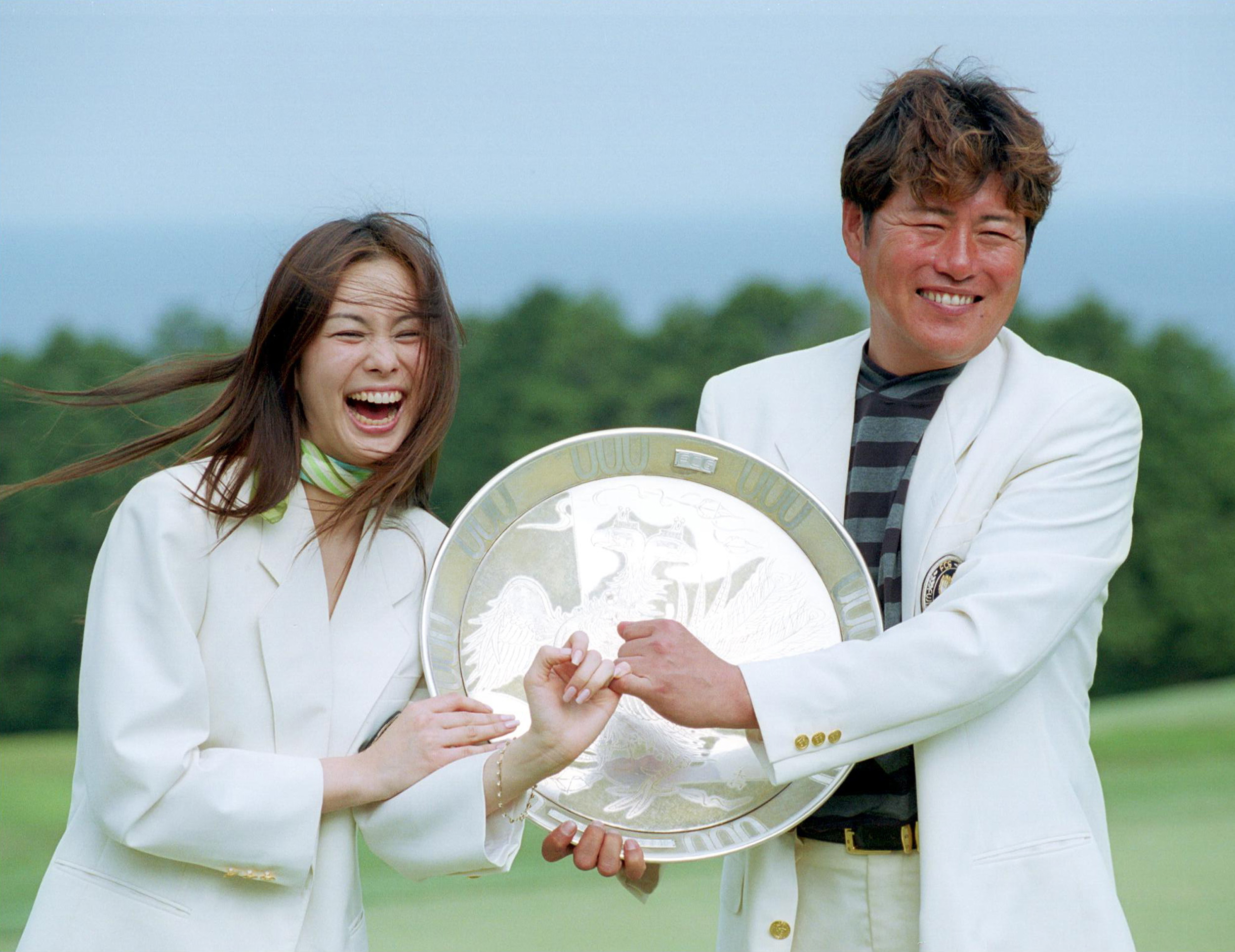 イップス乗り越え7年ぶり優勝 46歳・尾崎健夫「本当に長かった」 2000