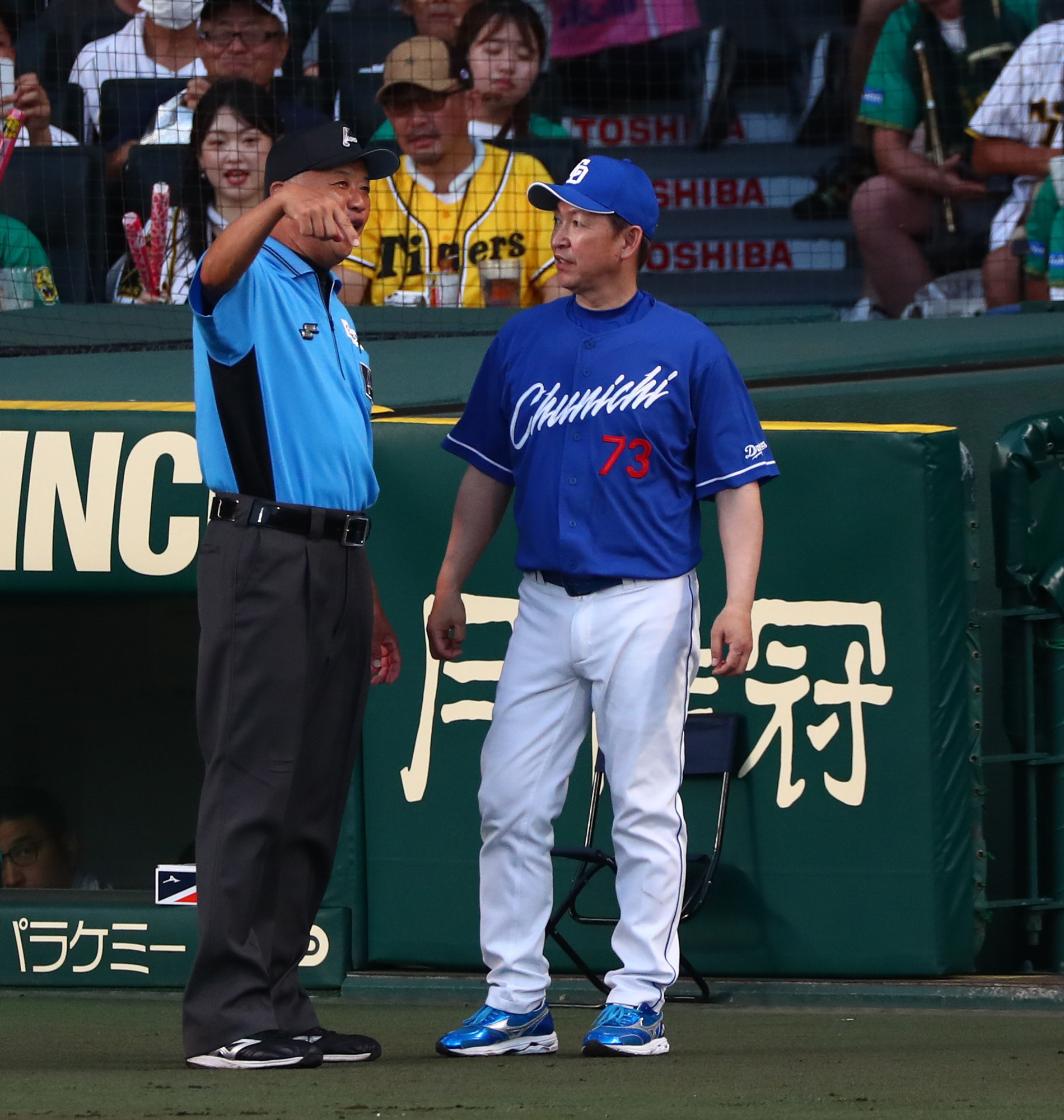 中日・立浪和義監督、痛恨のリクエスト拒否で大量失点に 責任審判が