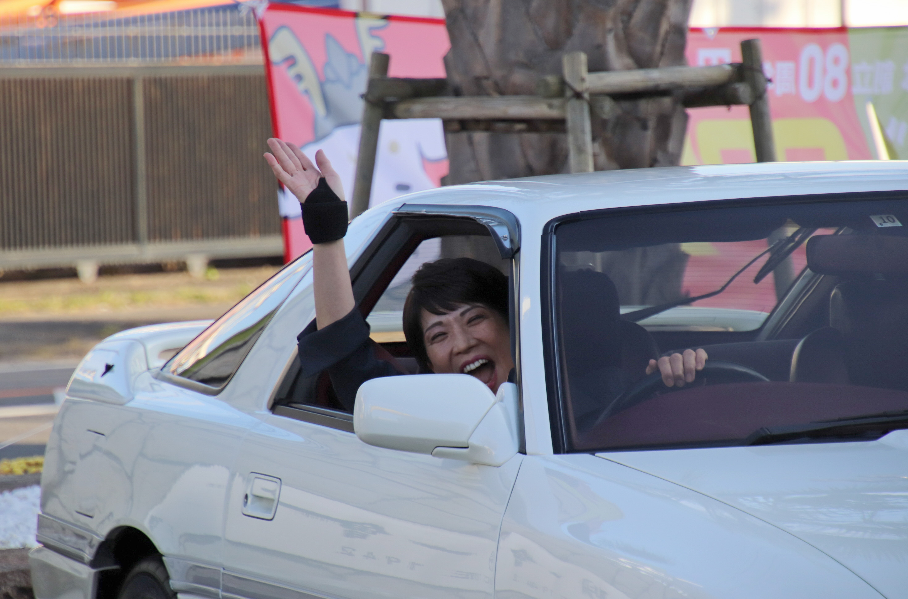 自民党・高市早苗総裁が22年乗った愛車スープラを展示している奈良の