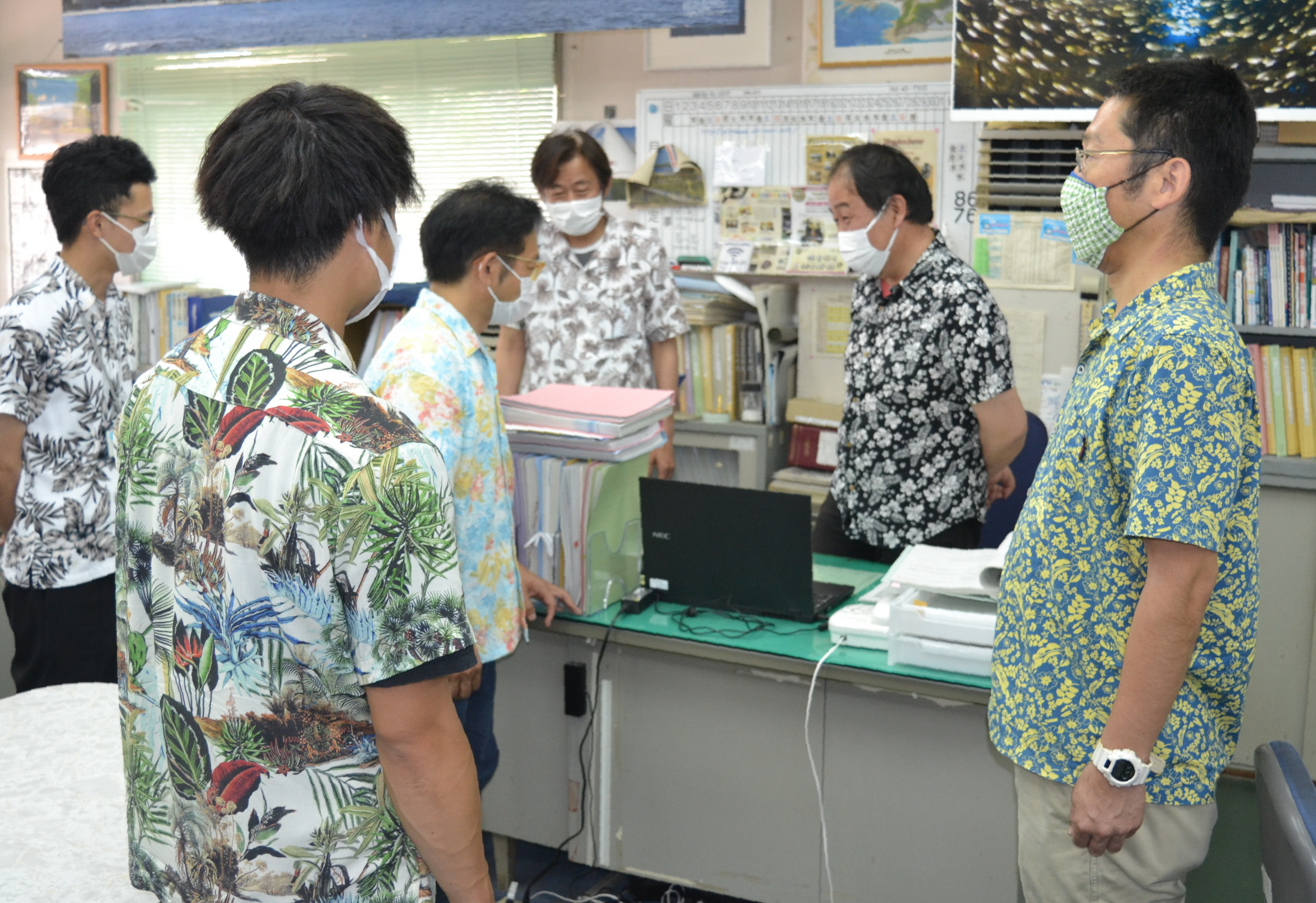 夏はアロハに衣替え 和歌山 白浜町 自主購入で 産経ニュース