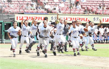 古川工王手！キスマイ二階堂似佐藤が逆転Ｖ三塁打「甲子園に行って有名に」／東北スポーツ（1/2ページ） - サンスポ