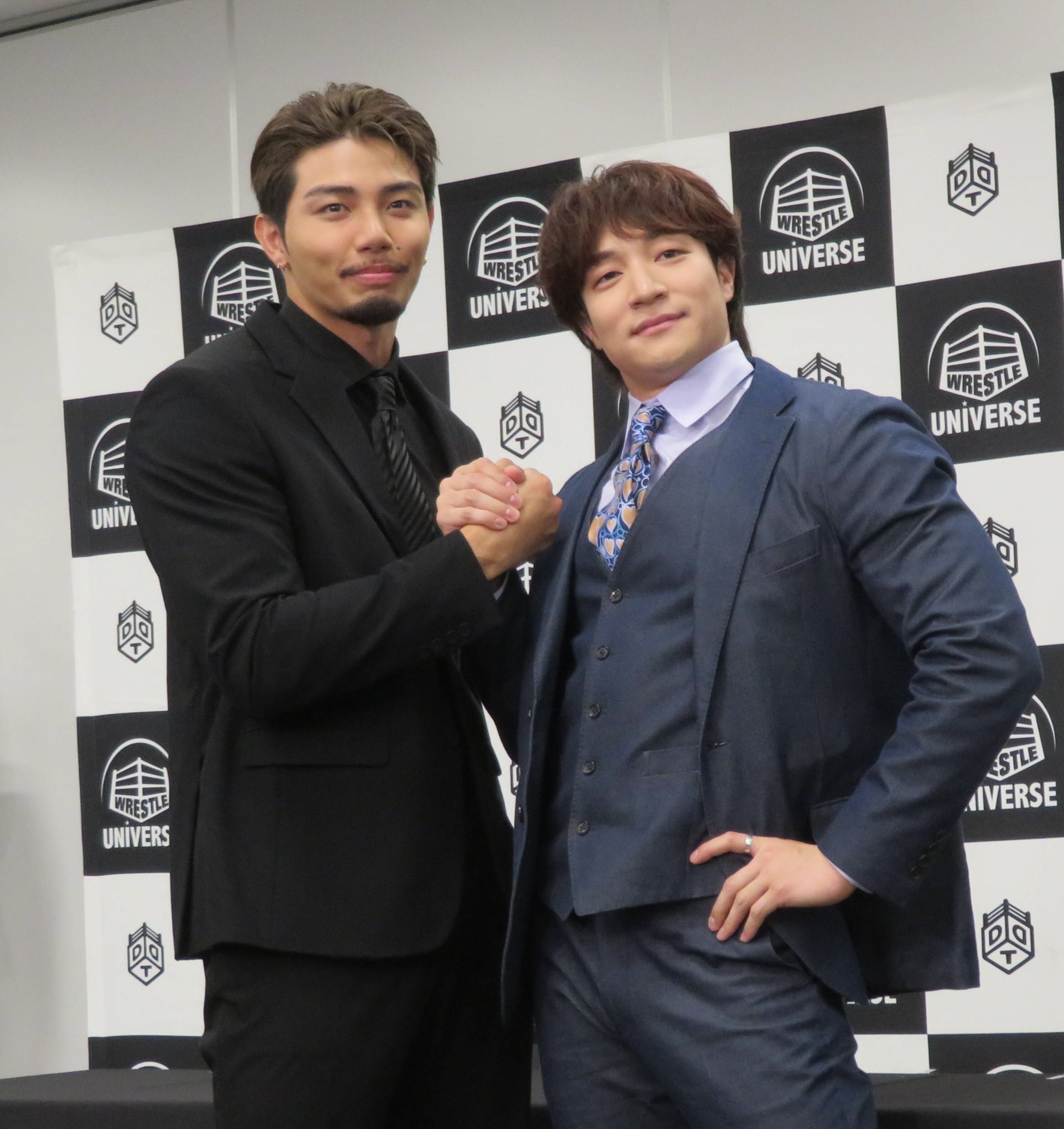 THE RAMPAGE・武知海青、DDTプロレス入団発表 音楽活動との二刀流に