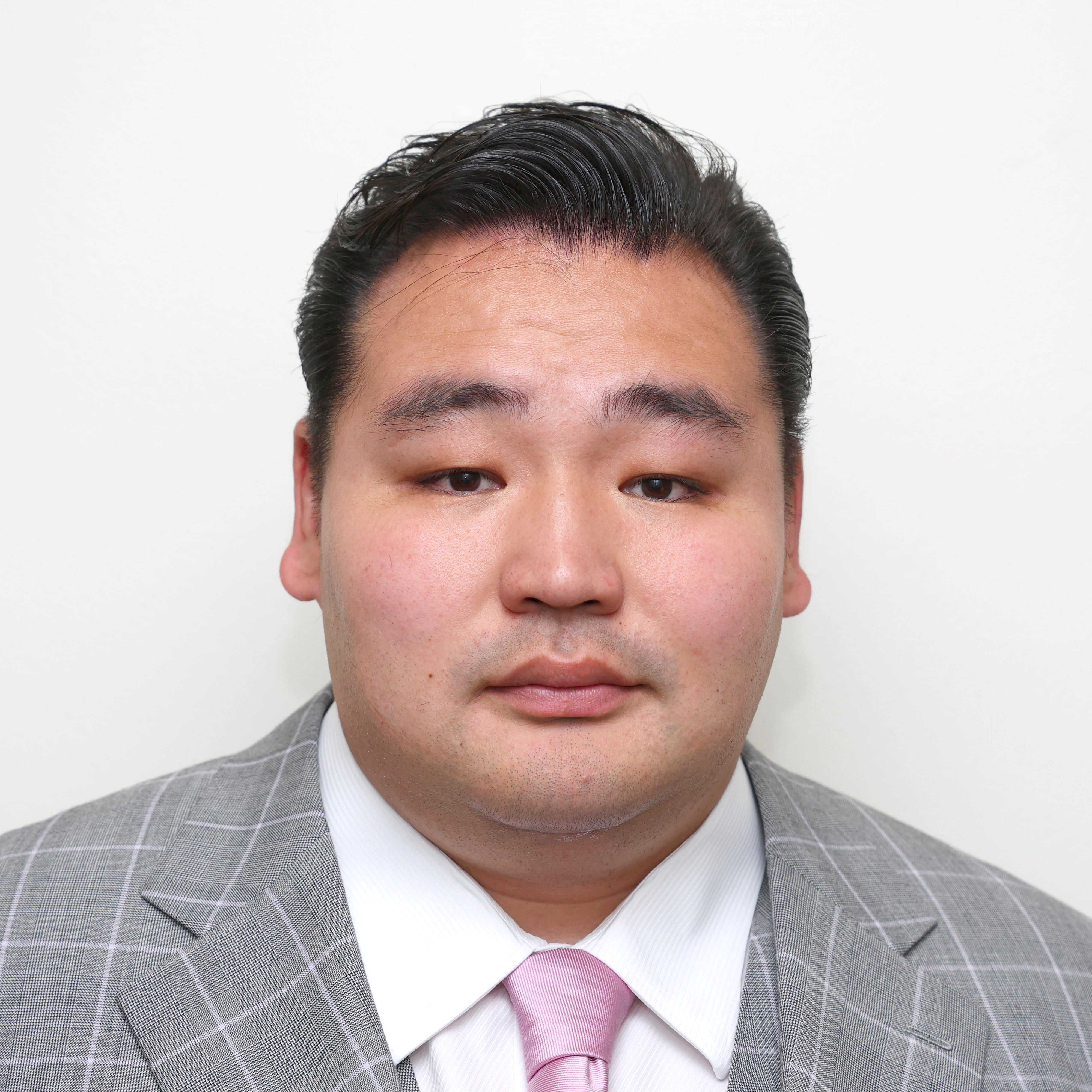 鶴竜親方、年寄「音羽山」襲名 独立して部屋新設 - サンスポ