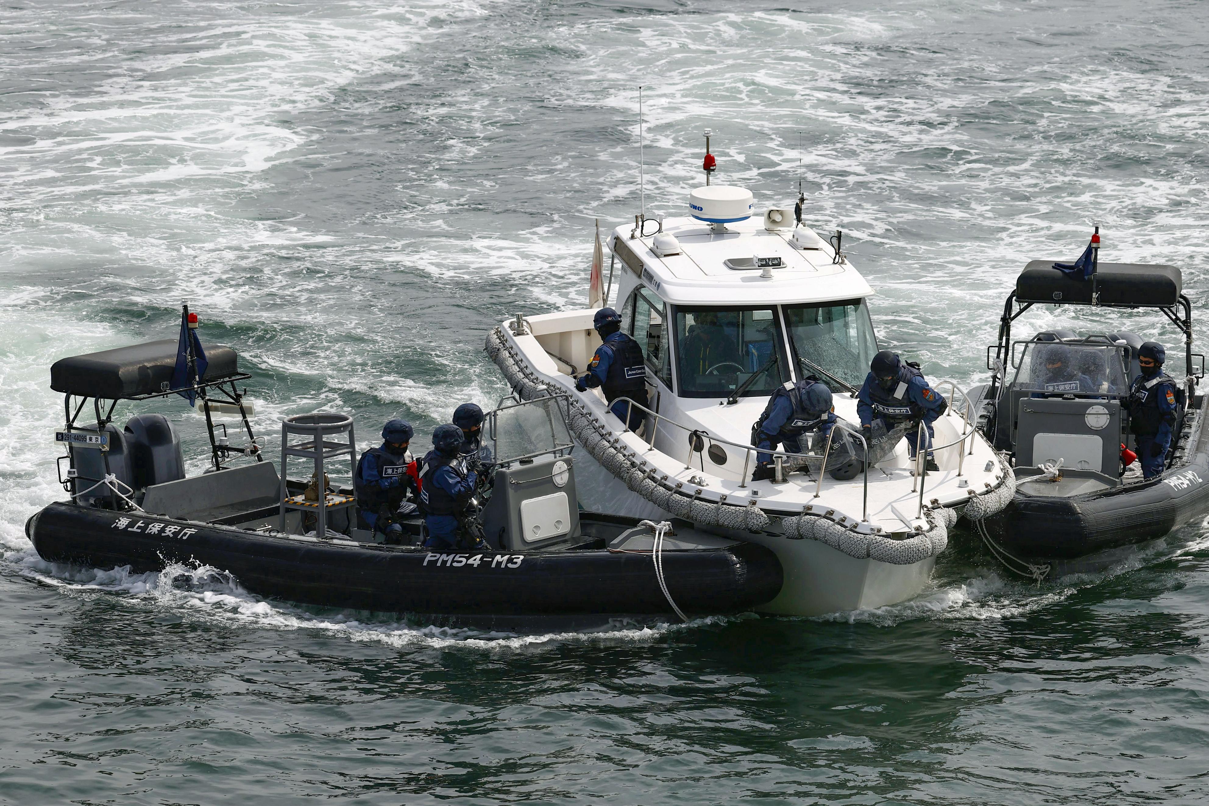 フォト】G7向け大規模海上訓練 広島、大型巡視船6隻集結 - 産経ニュース