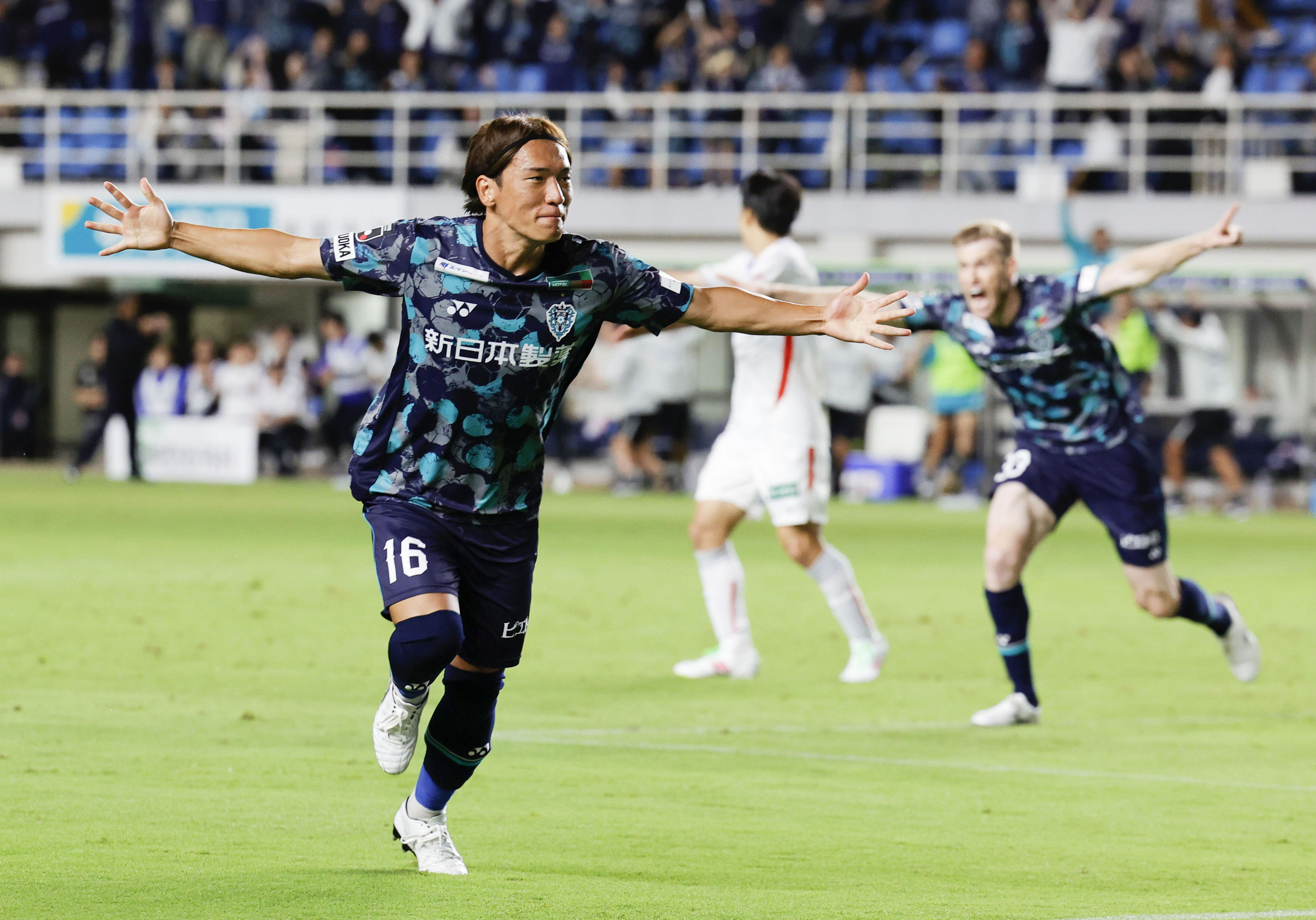 翁長聖 サイン入りカード 東京ヴェルディ MF 22 2024年 公式】 町田