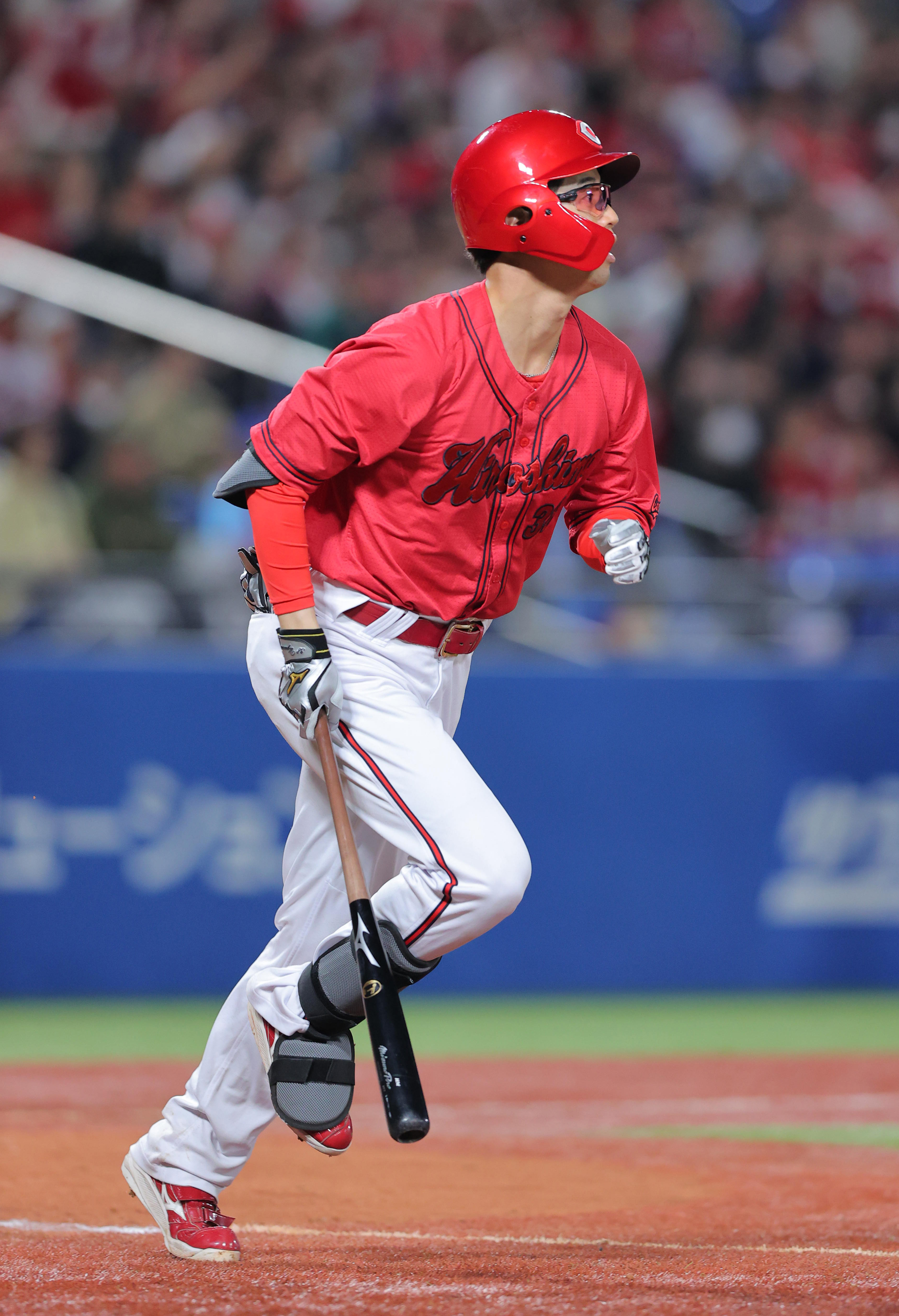 広島、４連勝で勝率５割復帰　宇草が勝ち越し２ラン