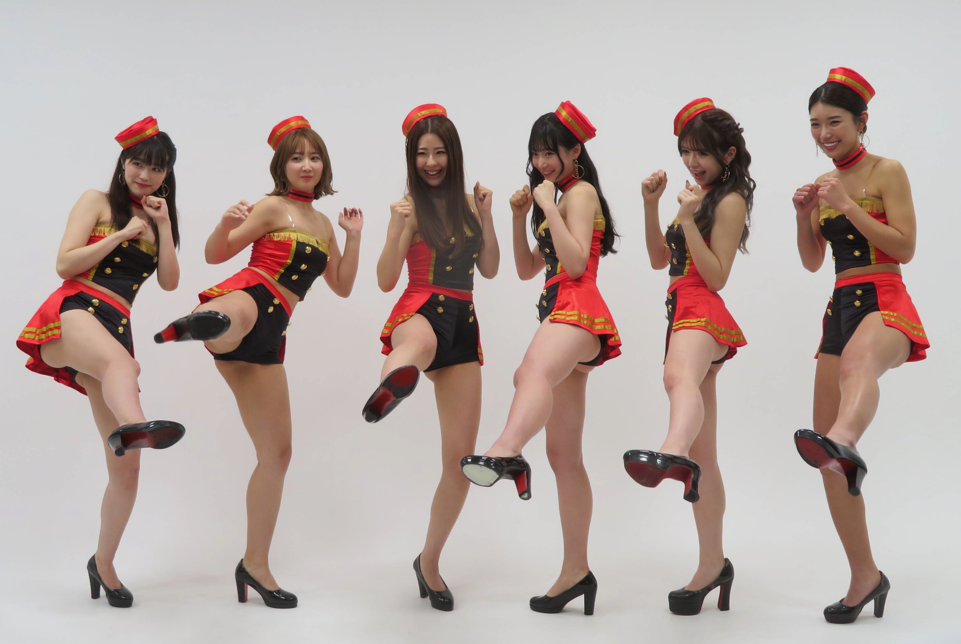 Krushガールズ6人がお披露目 空手黒帯の瀬戸なみ「まわし蹴りが