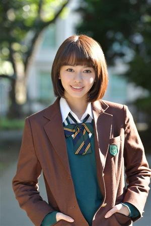 昼中に舞う美少女山本舞香 来年公開映画 ひるなかの流星 出演 サンスポ