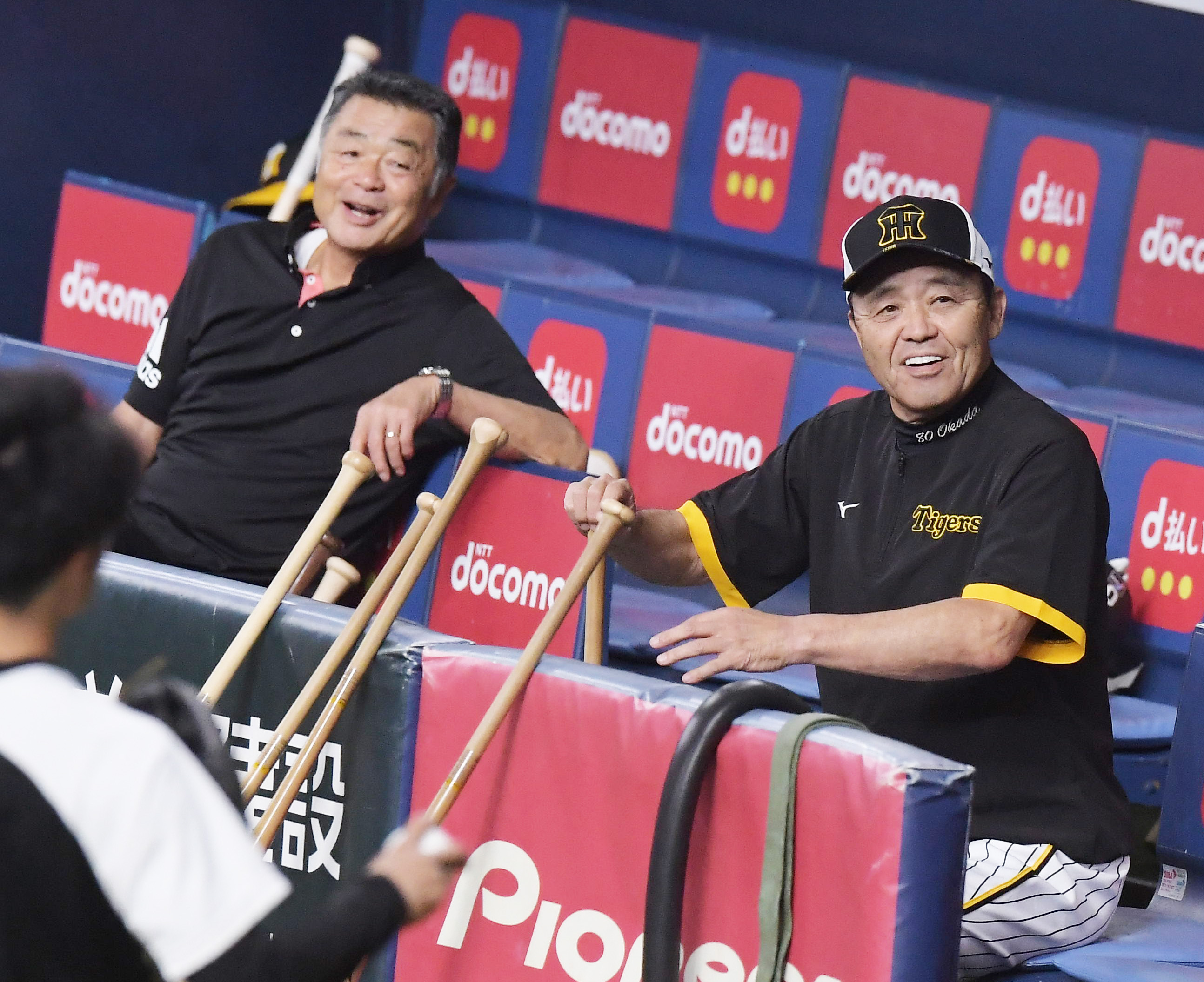 【半額】 1985年」岡田監督と戦った日本一戦士の川藤幸三阪神OB会長 記念グッズ
