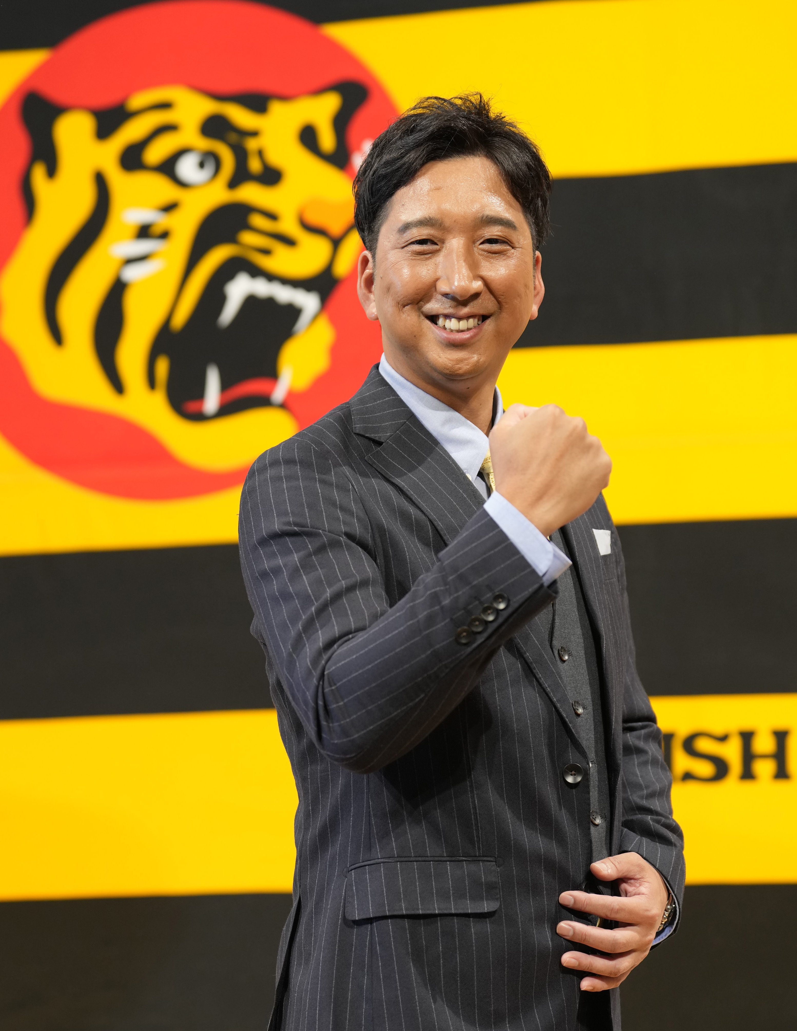 阪神・藤川球児新監督「当然、勝ちにいきます」 就任会見で第一声
