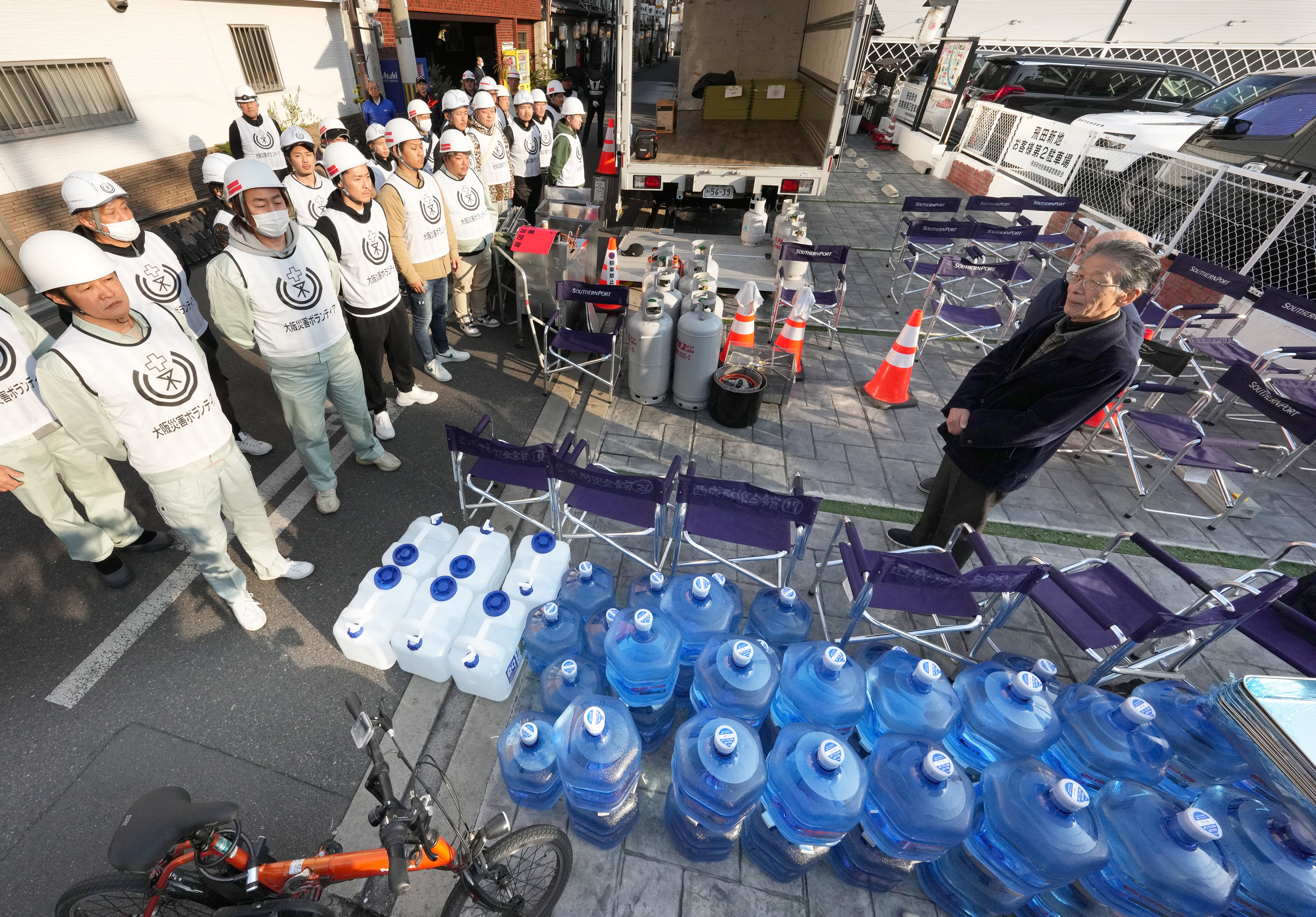 大阪災害ボランティアのキッチンカー 被災地で炊き出し - 産経ニュース