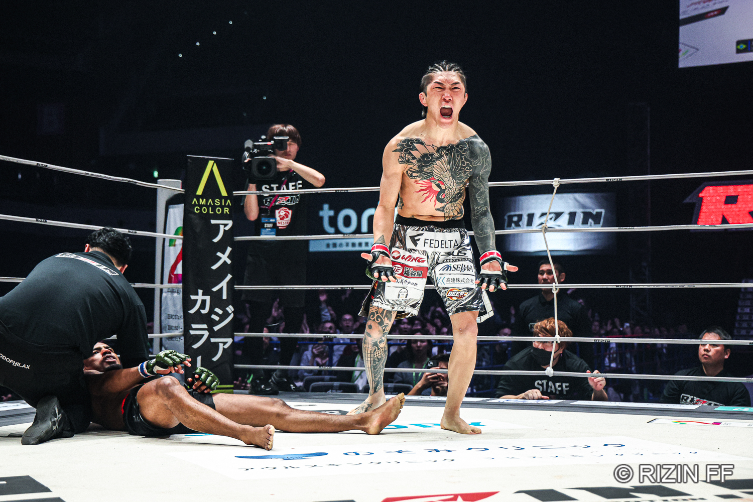 RIZIN.52】伊藤裕樹、元LFA王者モタを1回TKOで粉砕！ 扇久保博正を