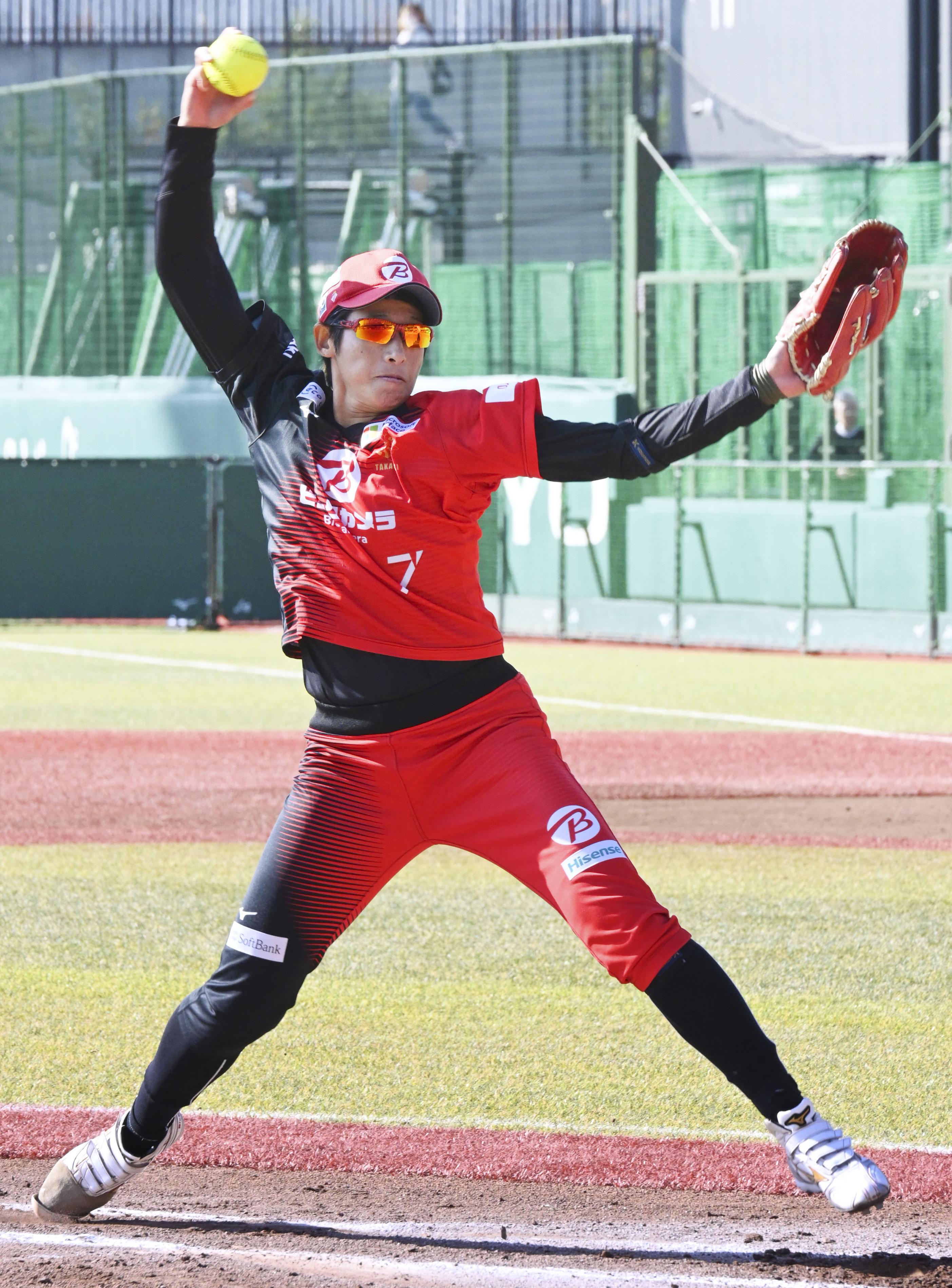 ビック高崎とトヨタが決勝進出 ソフトボール、43歳上野由岐子「完投