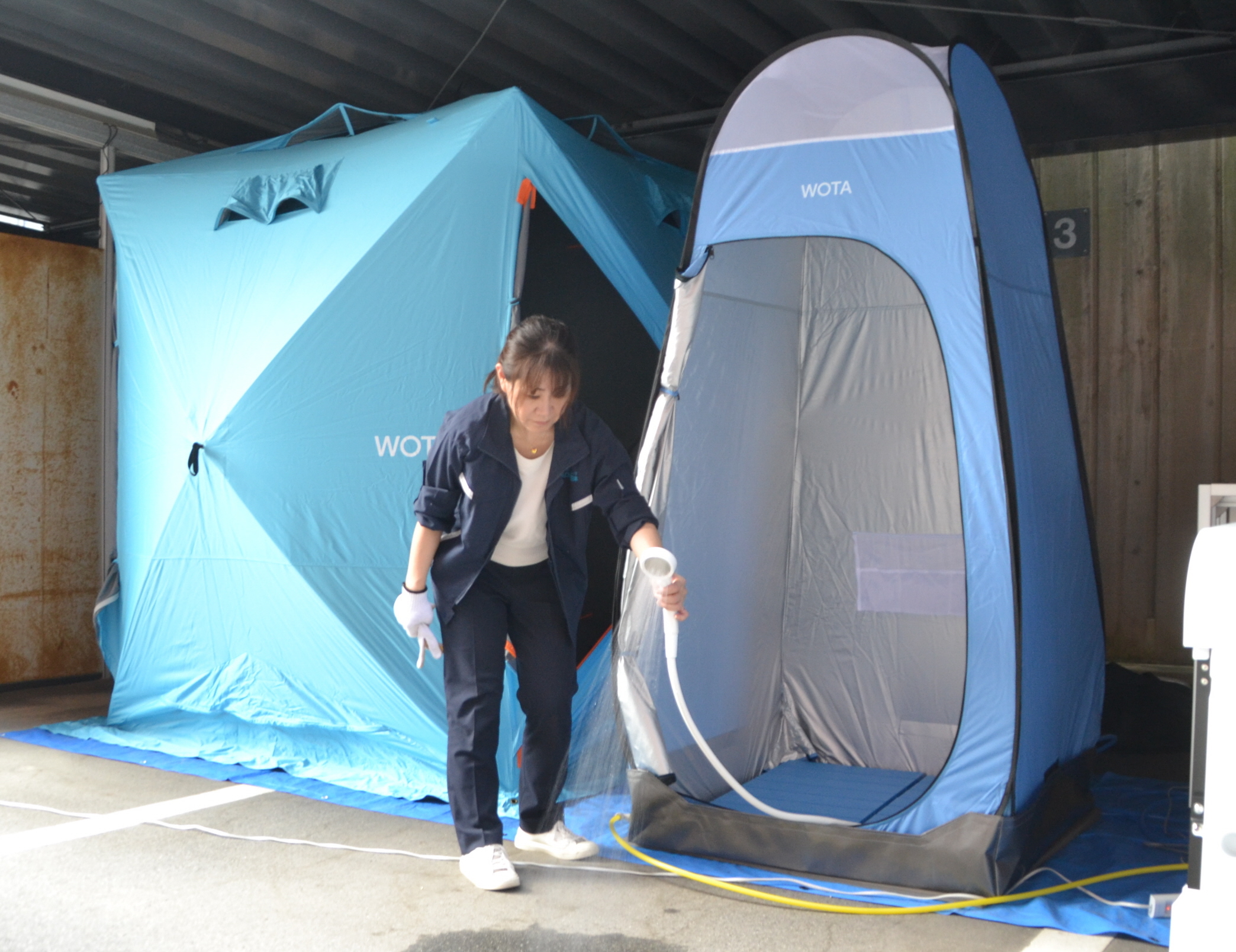 災害時役立つ「水循環型」機器 シャワーと手洗い 奈良・生駒市、避難所