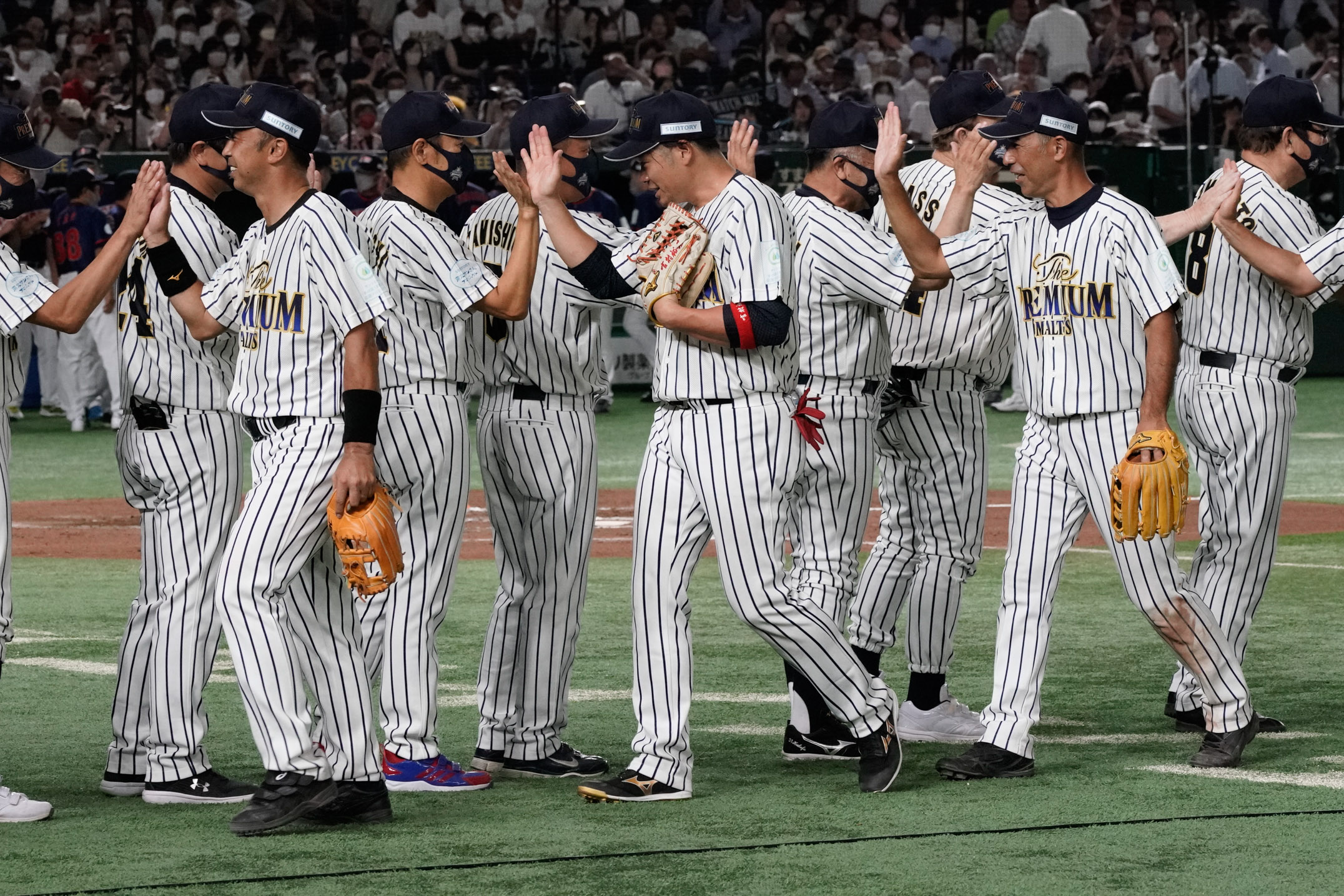 活動歴および当時の関連ビジュアル記録