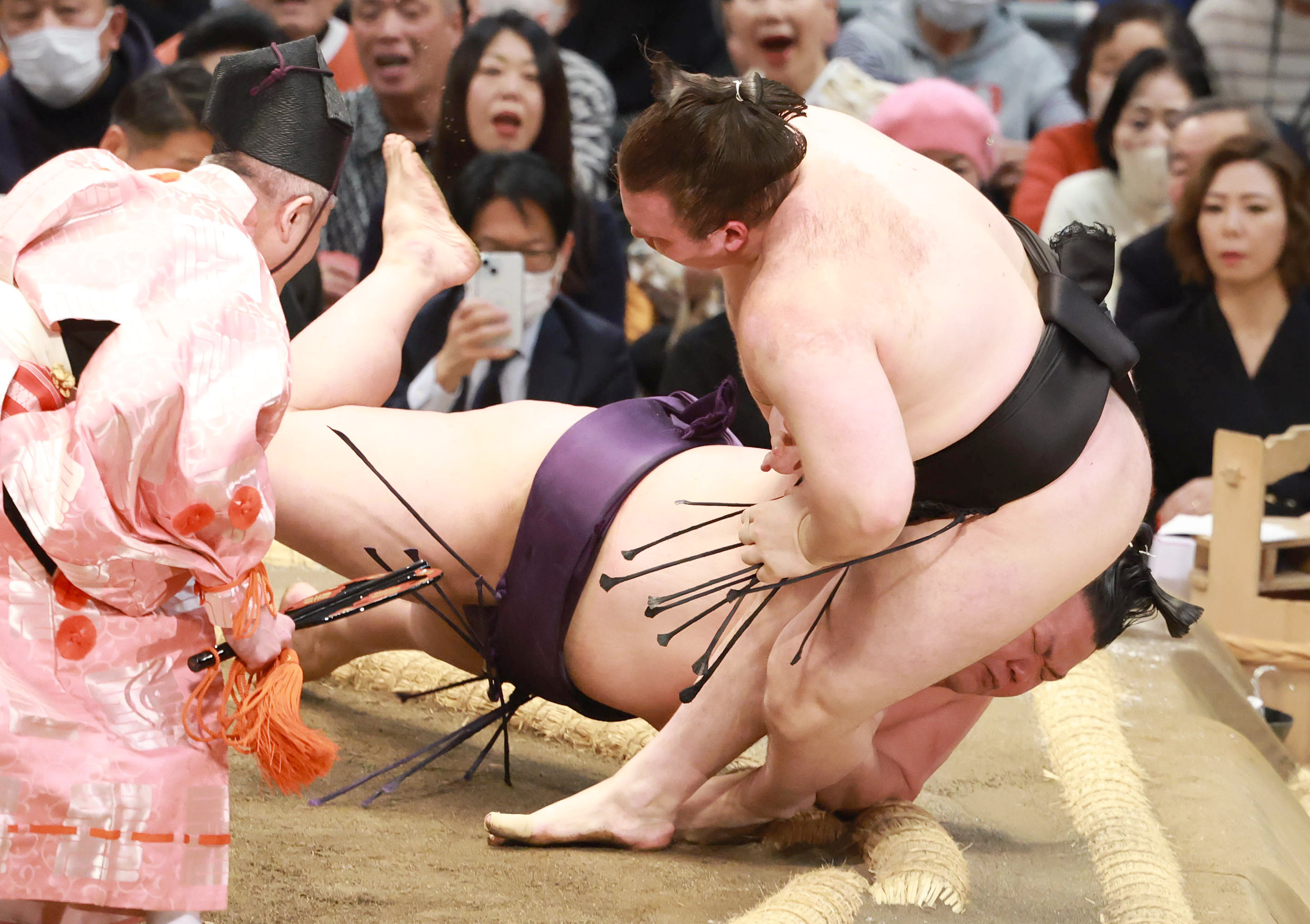 綱とりの安青錦、早くも2敗目 美ノ海は大関戦初勝利／春場所 - サンスポ