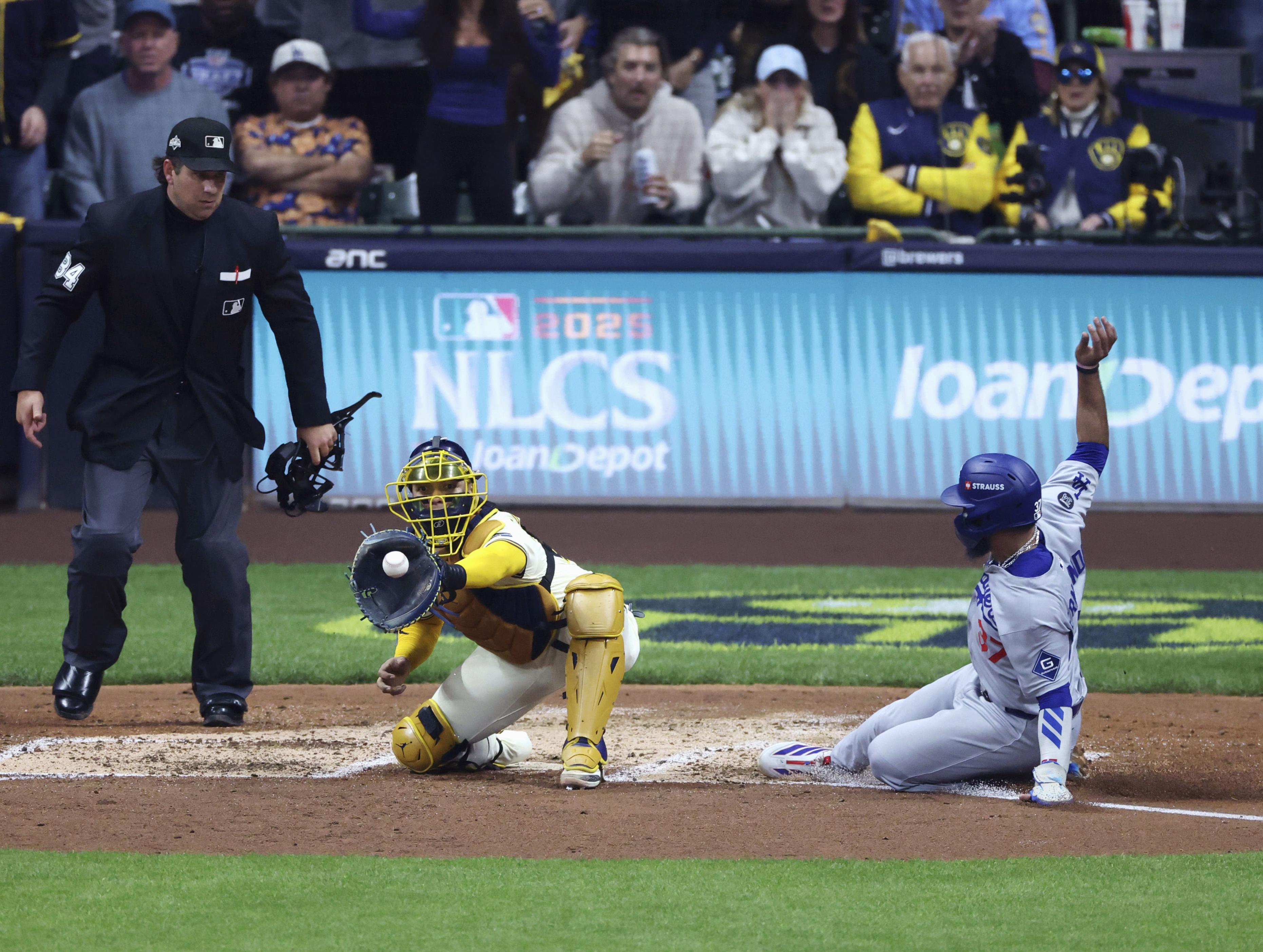 あわや満塁弾→センターゴロ併殺 ドジャースがチャンス逃す NLCS