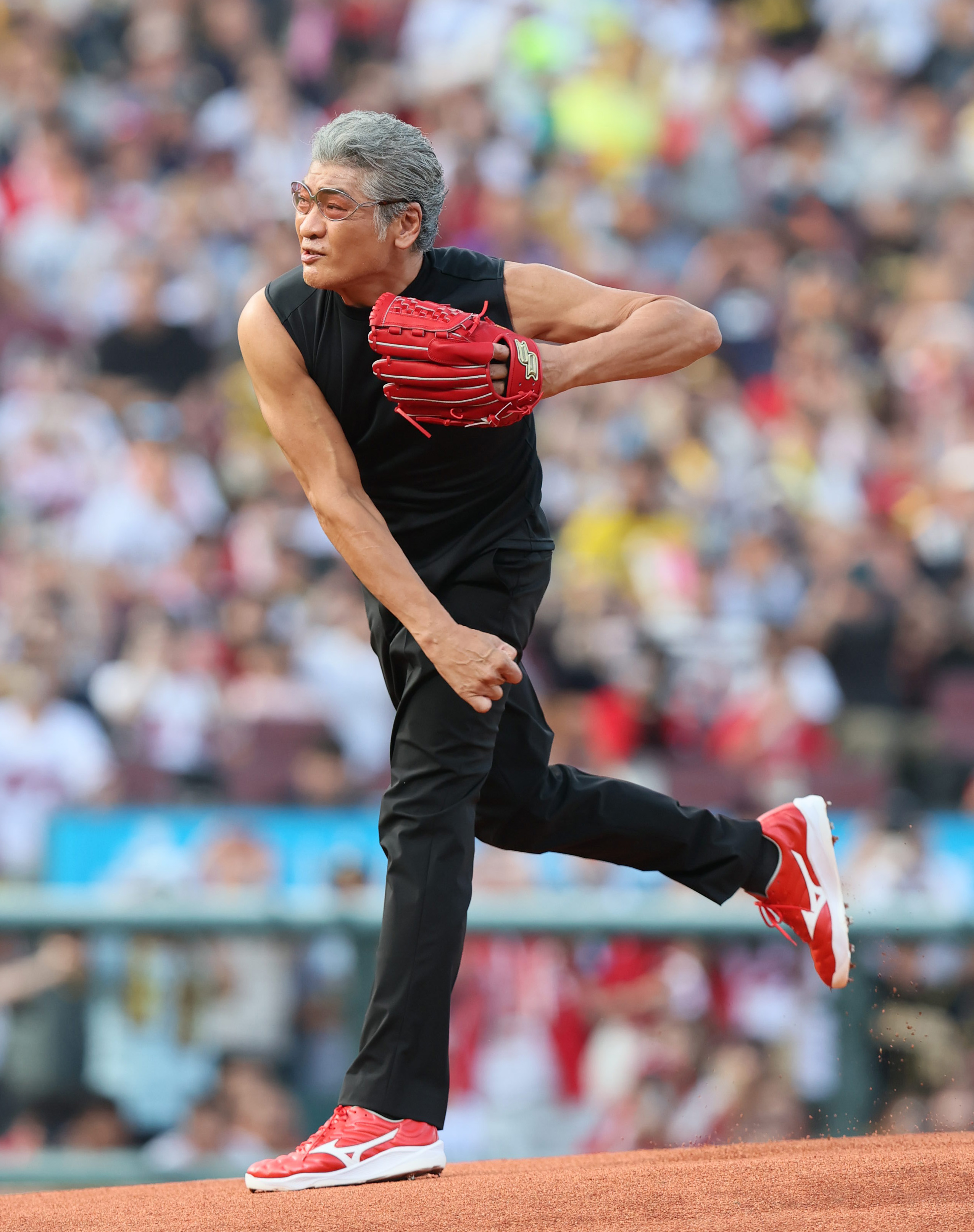 吉川晃司 始球式 シリアル 25枚限定 カード BBM 2020 2ndバージョン 吉川晃司 始球式カード - メルカリ