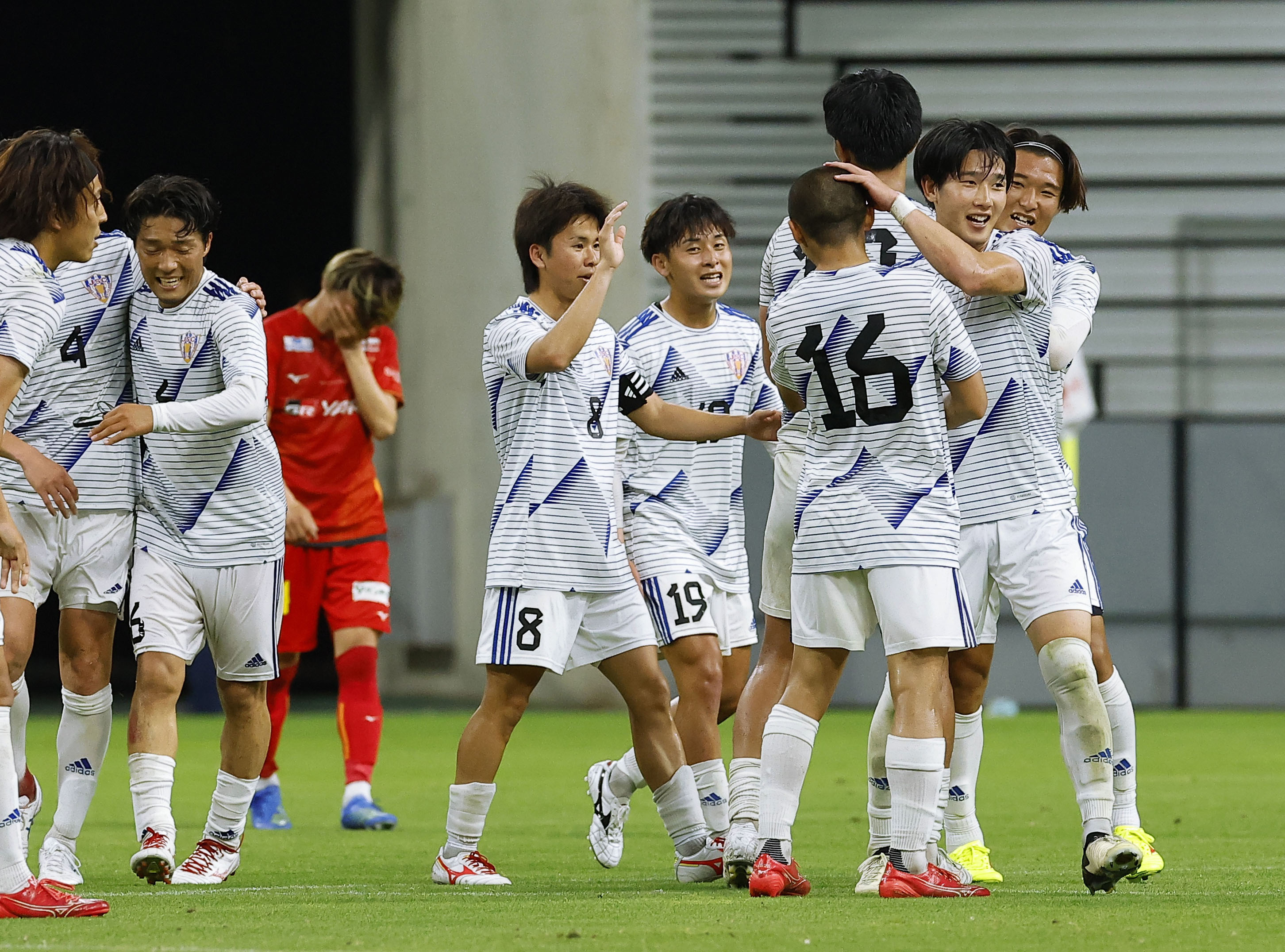 サッカー 雑誌 コレクション バイト