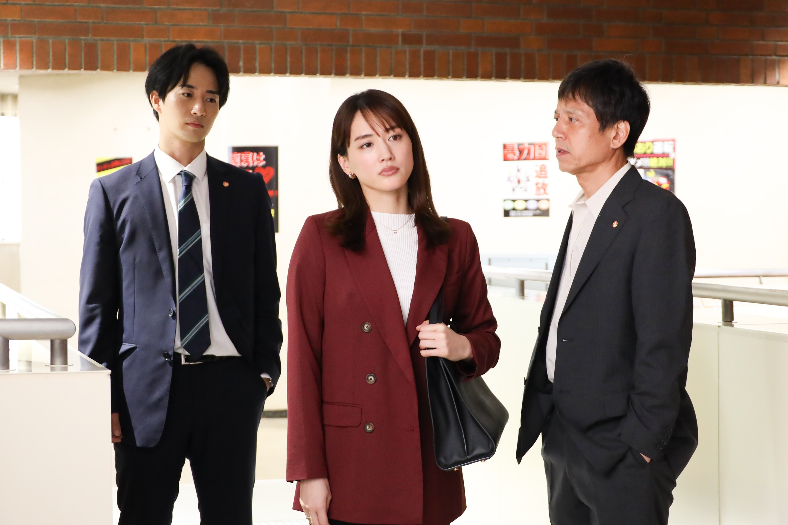 ５月２日ＯＡ「元彼の遺言状」第４話あらすじ ミステリー作家が新作発表の席で殺人を告白、現場には本物の死体が…（2/2ページ） - イザ！