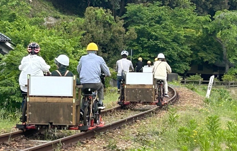 スピードでバスに負けた臨時快速 45年かかった全通から43年で