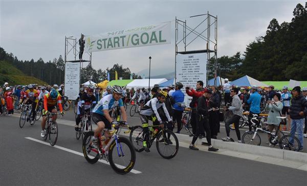 ローカルプレミアム 本紙記者激走 ツール ド 三陸 遠くなった海 ２年ぶり出走で見えた 今 1 2ページ 産経ニュース
