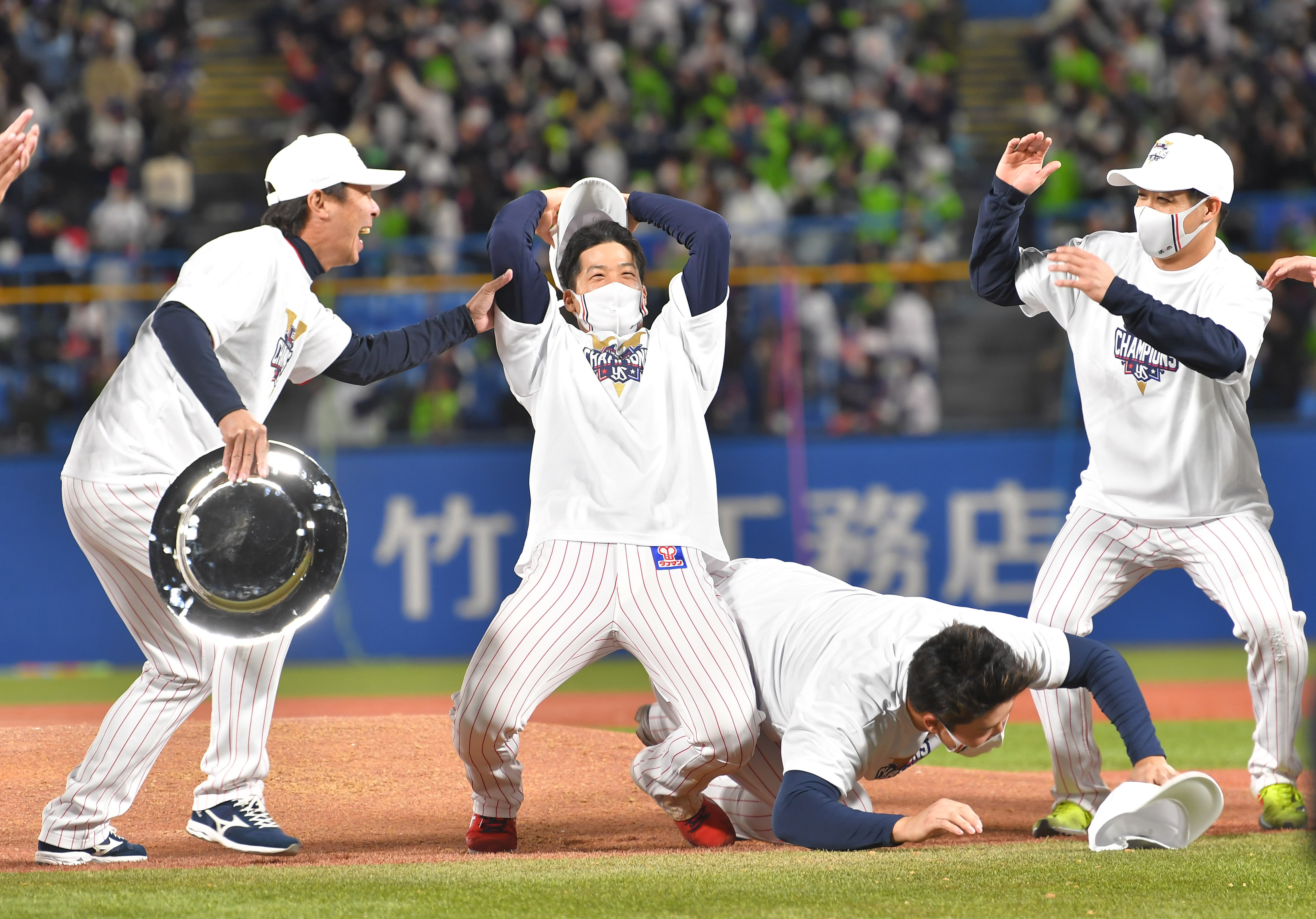 MVP級活躍のヤクルト・塩見「やっぱり奥川の投球がすごすぎるという