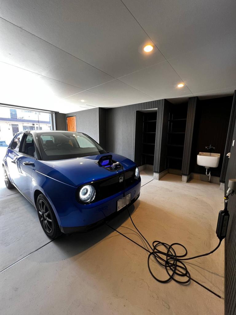劣化して交換すると約60万円もかかることも 電気自動車のバッテリーを長持ちさせるコツとは 自動車情報・ニュース