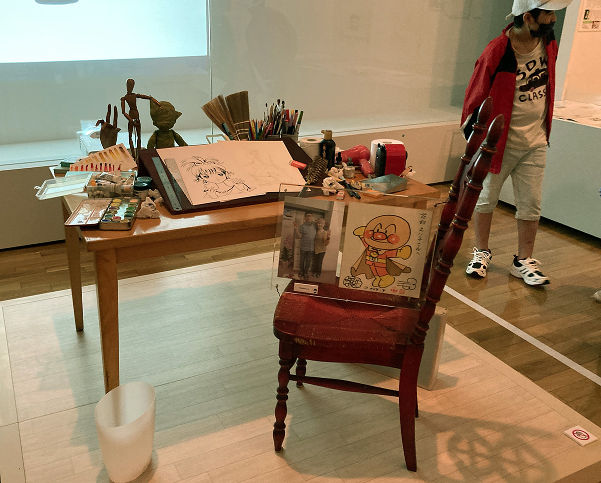 色鮮やかでおしゃれ、繊細な筆致で魅了 2月から高知で「花村えい子